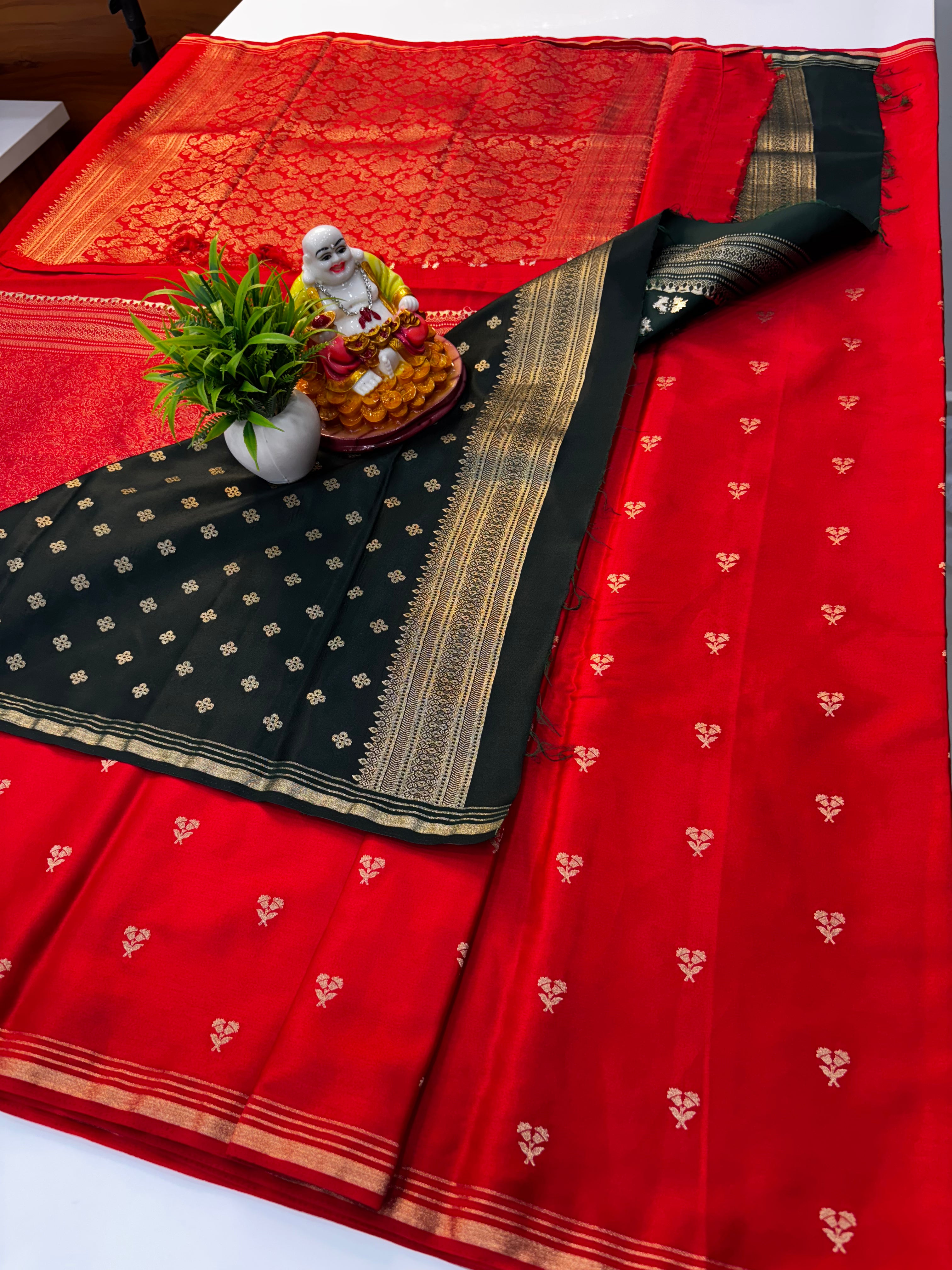 Premium Gajji Silk Saree with Rich Pallu & Contrast Blouse