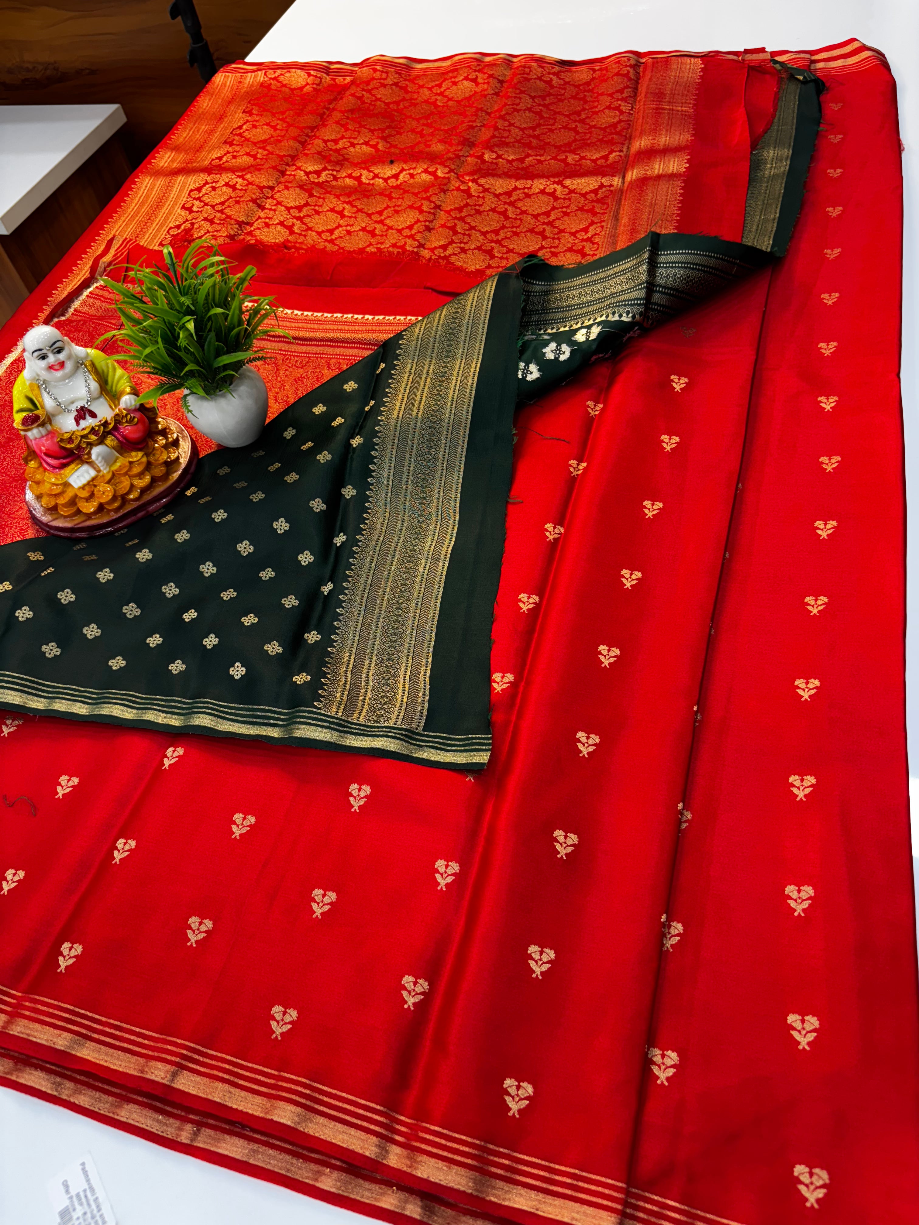 Premium Gajji Silk Saree with Rich Pallu & Contrast Blouse