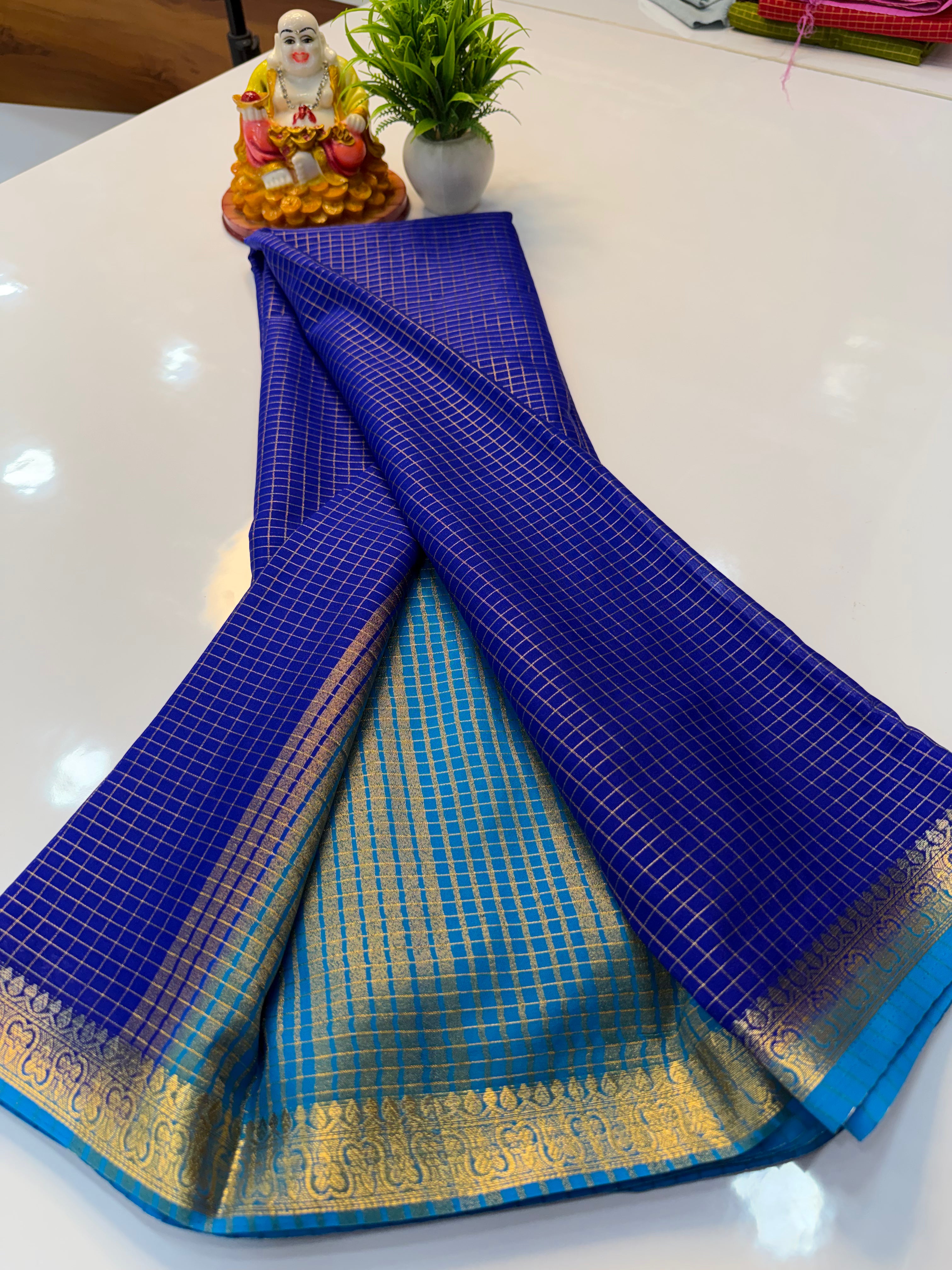 Mysore Crepe Silk Saree with Checks & Beautiful Contrast Border | Padmavathi Silks and Sarees