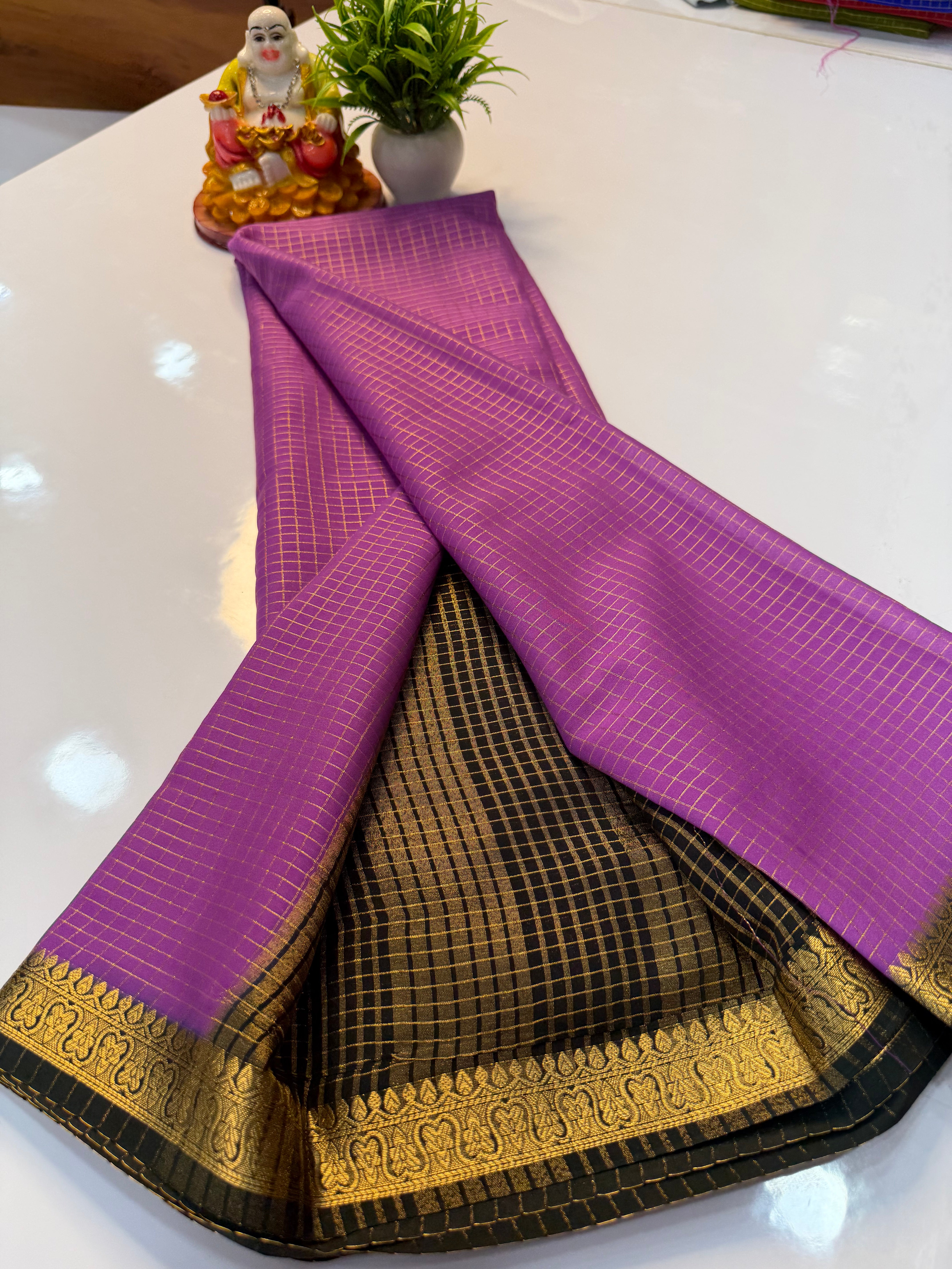 Mysore Crepe Silk Saree with Checks & Beautiful Contrast Border | Padmavathi Silks and Sarees