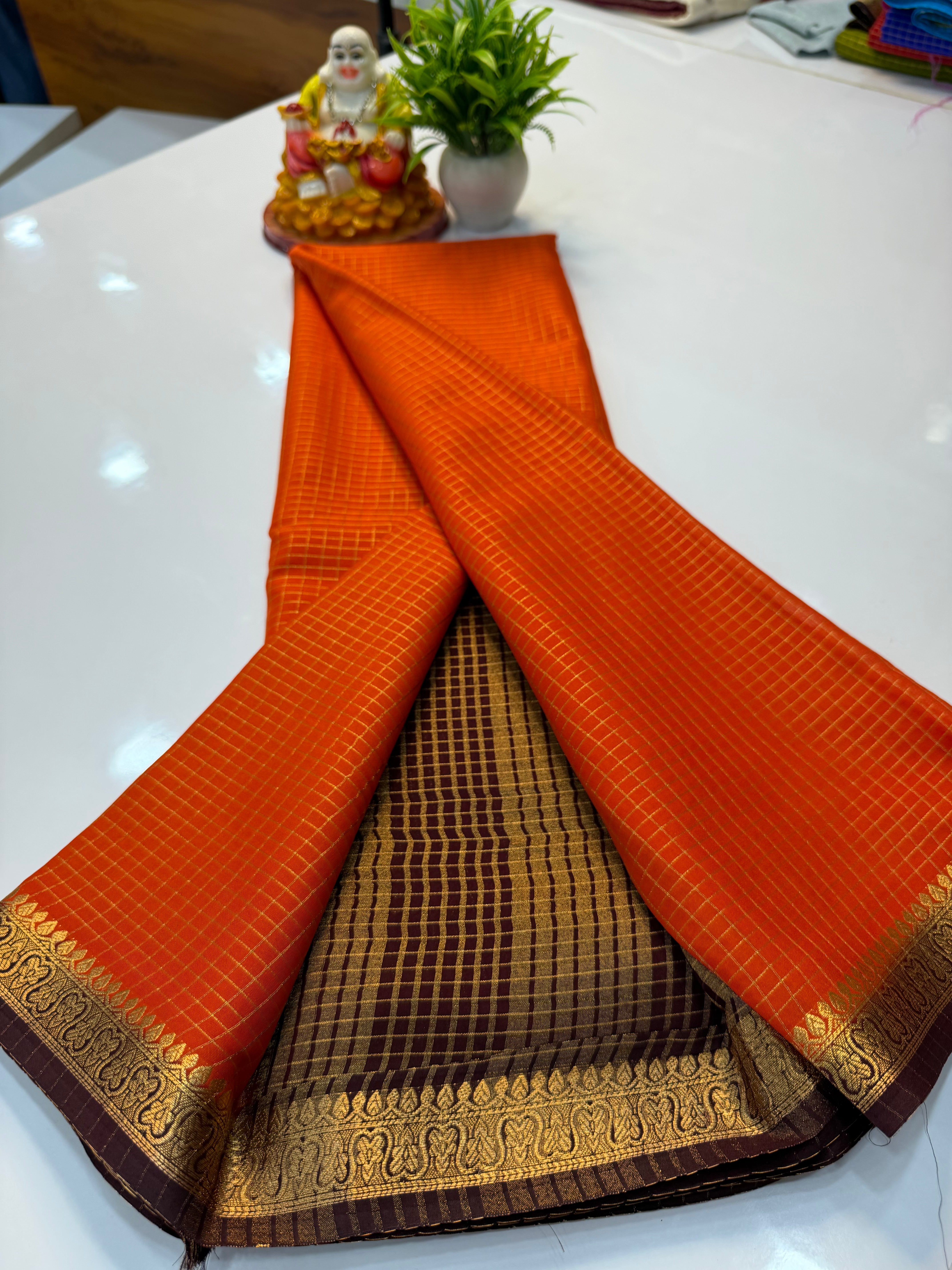 Mysore Crepe Silk Saree with Checks & Beautiful Contrast Border | Padmavathi Silks and Sarees