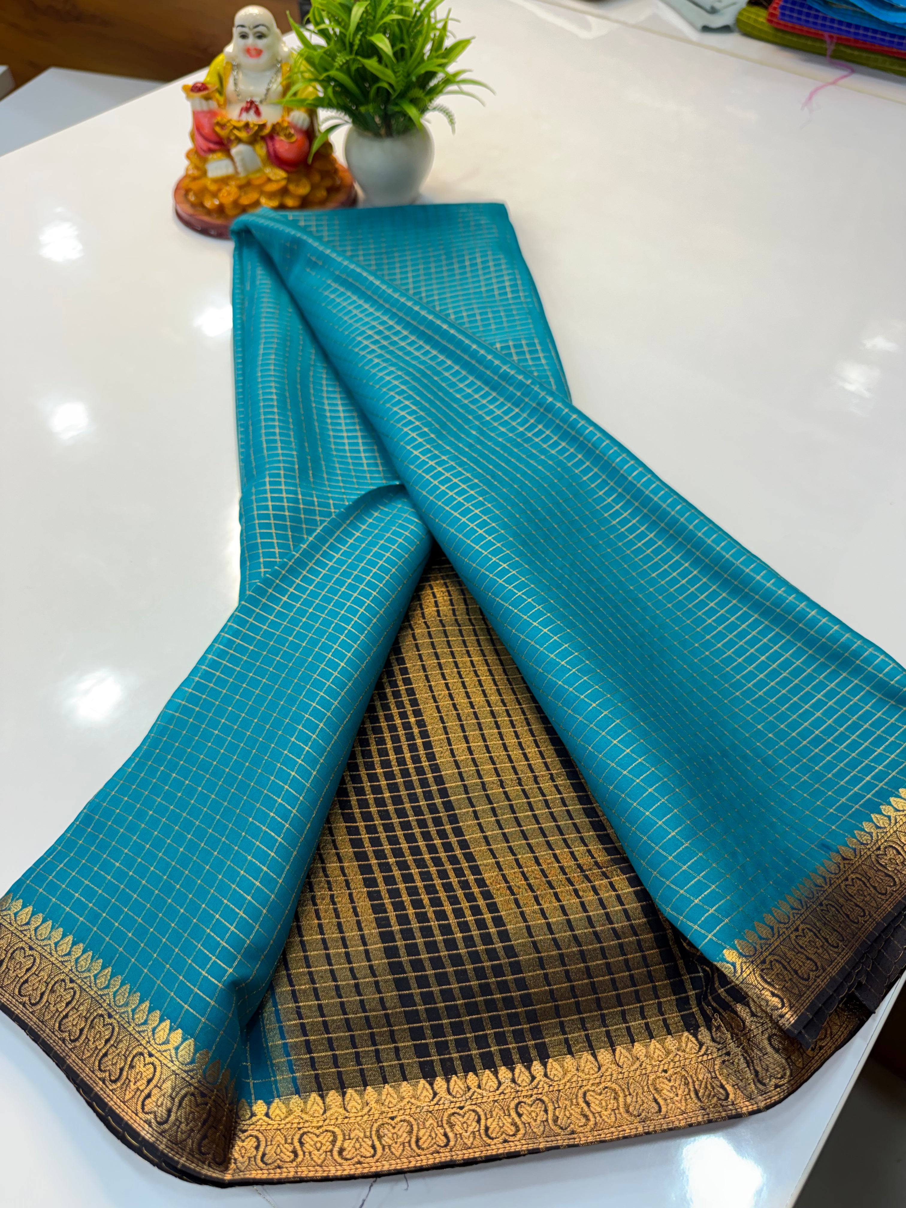Mysore Crepe Silk Saree with Checks & Beautiful Contrast Border | Padmavathi Silks and Sarees