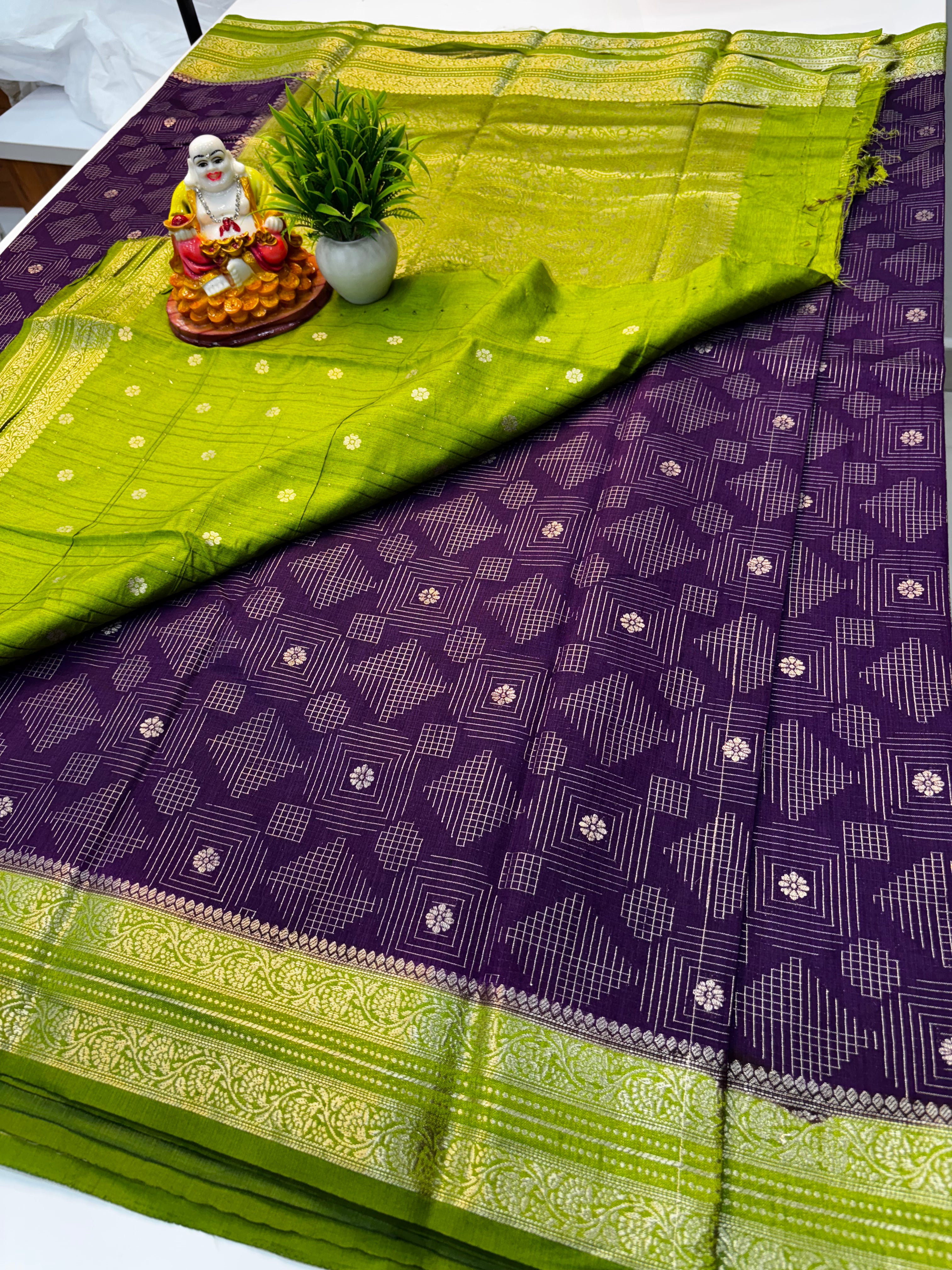 Premium Mango Silk Saree with Contrast Pallu & Blouse