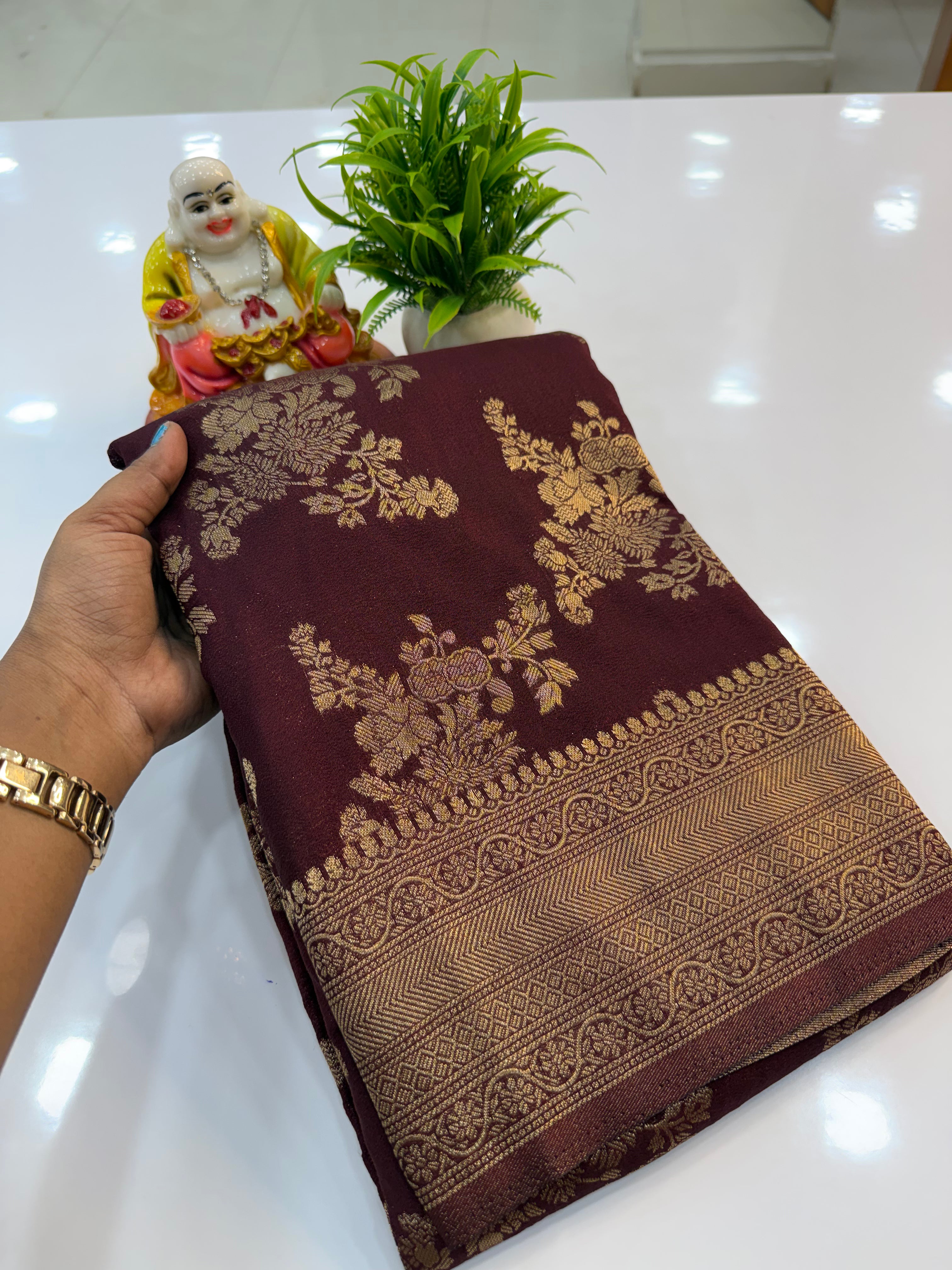 Jaal Pattern Georgette Saree with Rich Pallu & Butta Blouse | Padmavathi Silks and Sarees Product Description