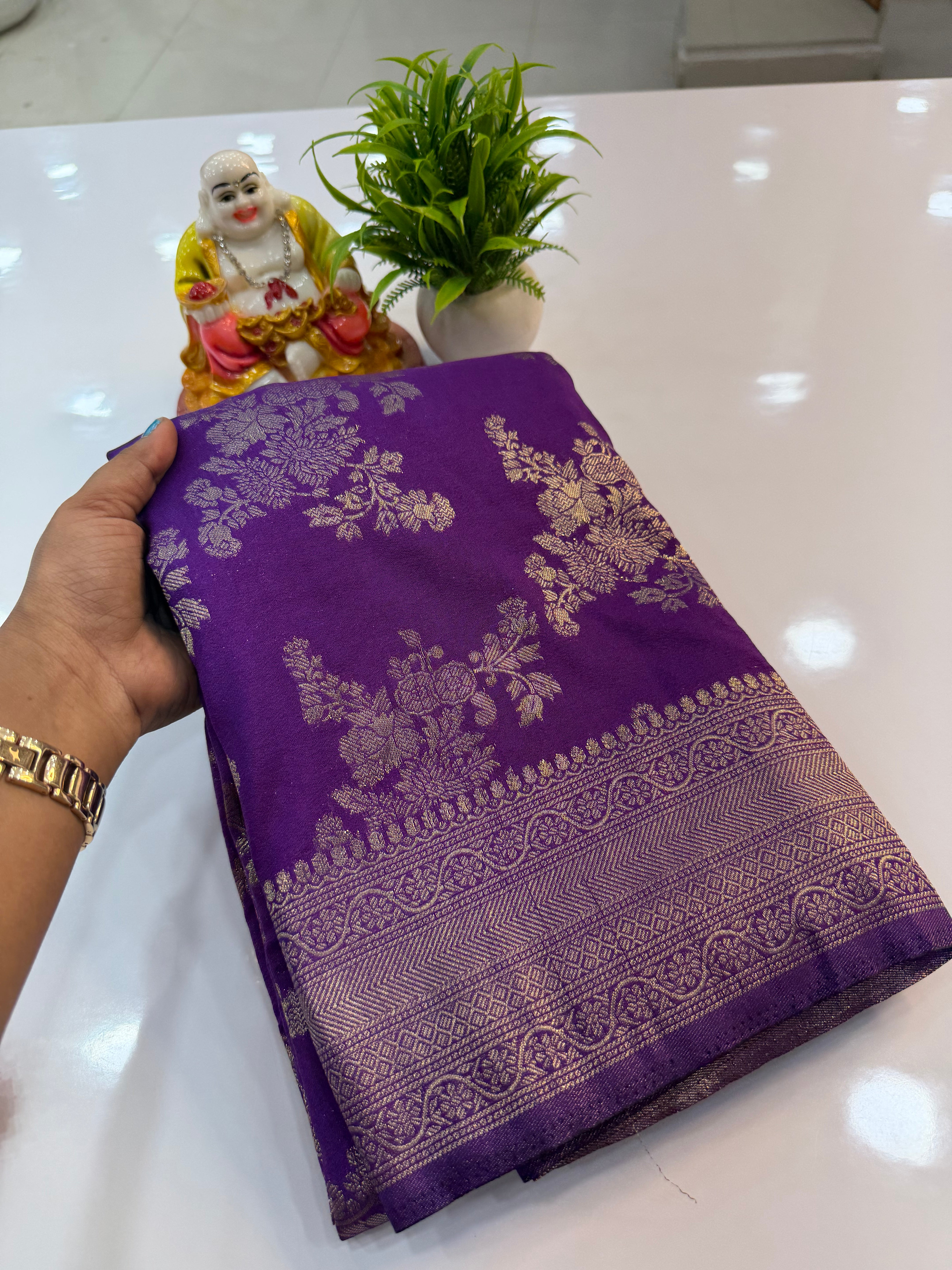 Jaal Pattern Georgette Saree with Rich Pallu & Butta Blouse | Padmavathi Silks and Sarees Product Description