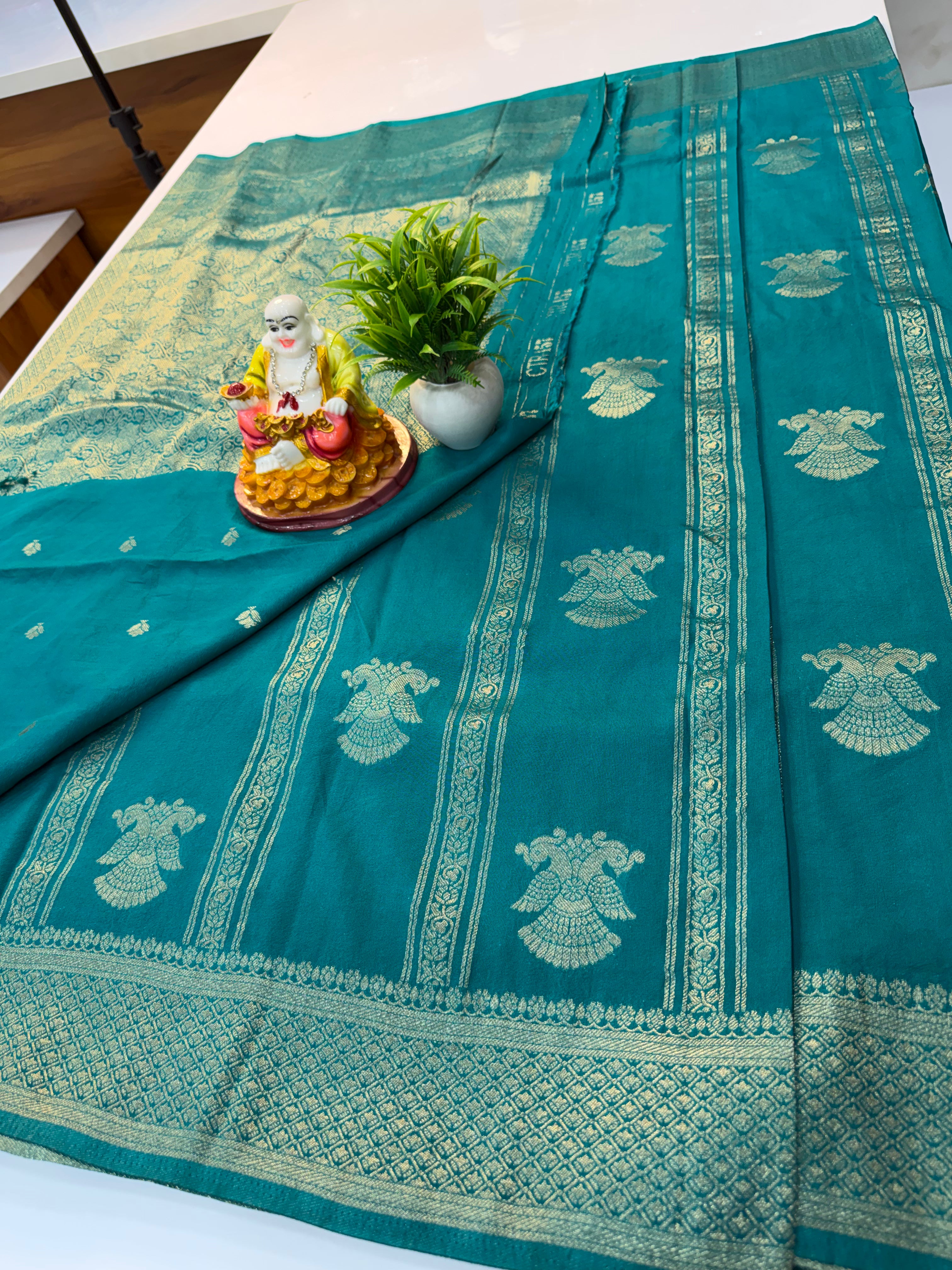 georgette saree with ganda berunda design with rich pallu