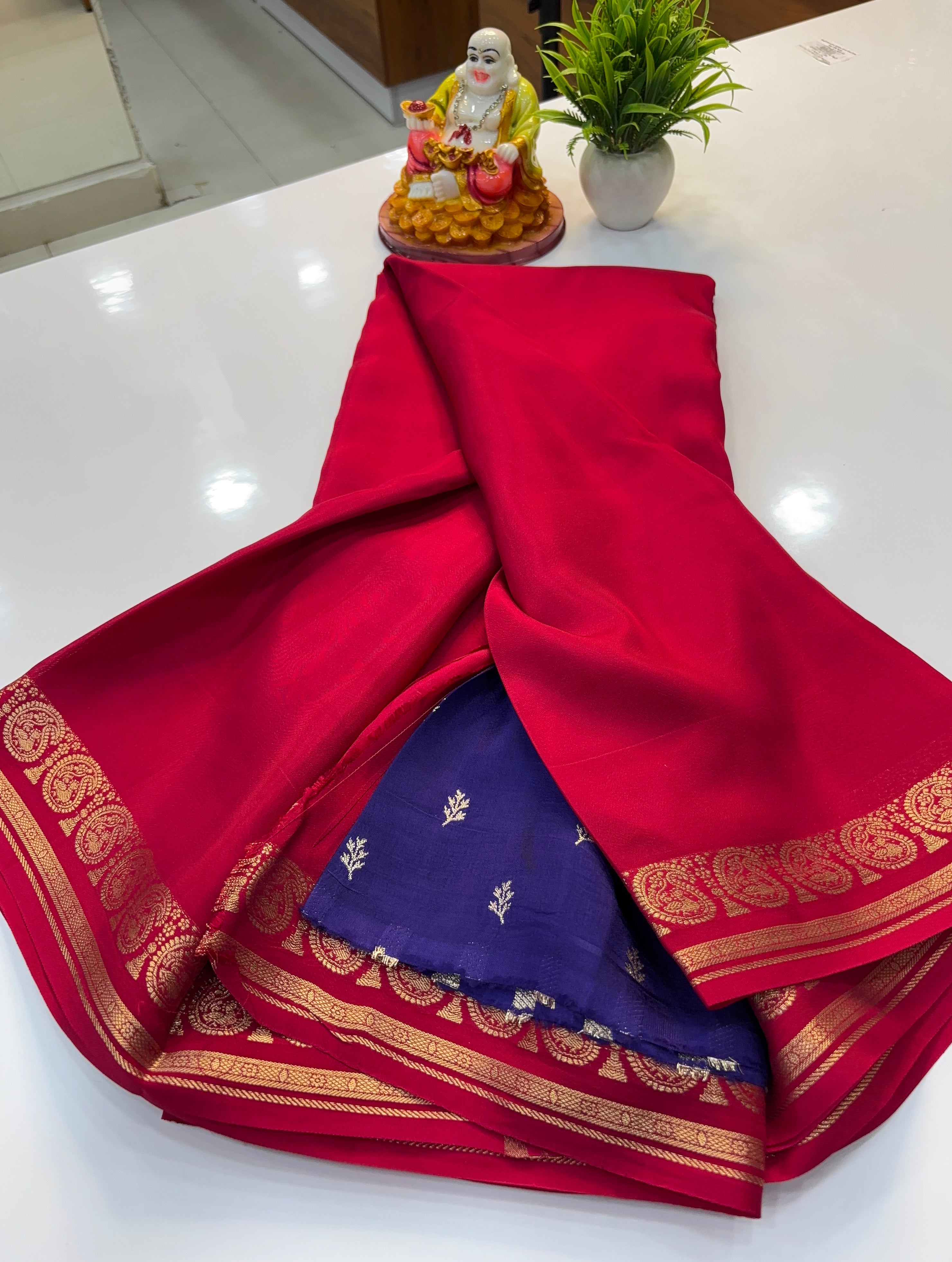 Premium Viscose Saree with Mango Border & Contrast Blouse – Padmavathi Silks and Sarees