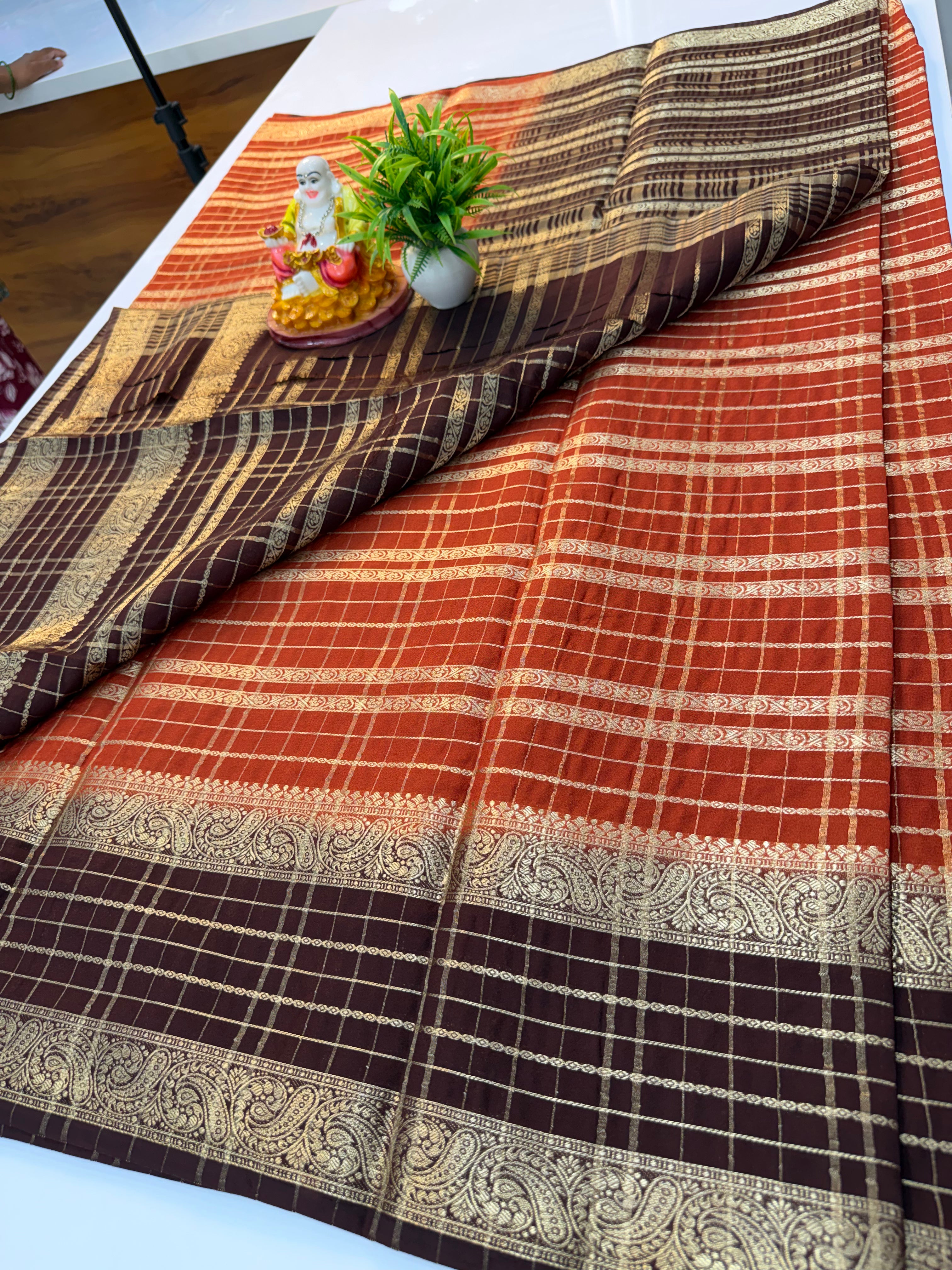 Mysore Crepe Silk Saree with Elegant Checks pattern