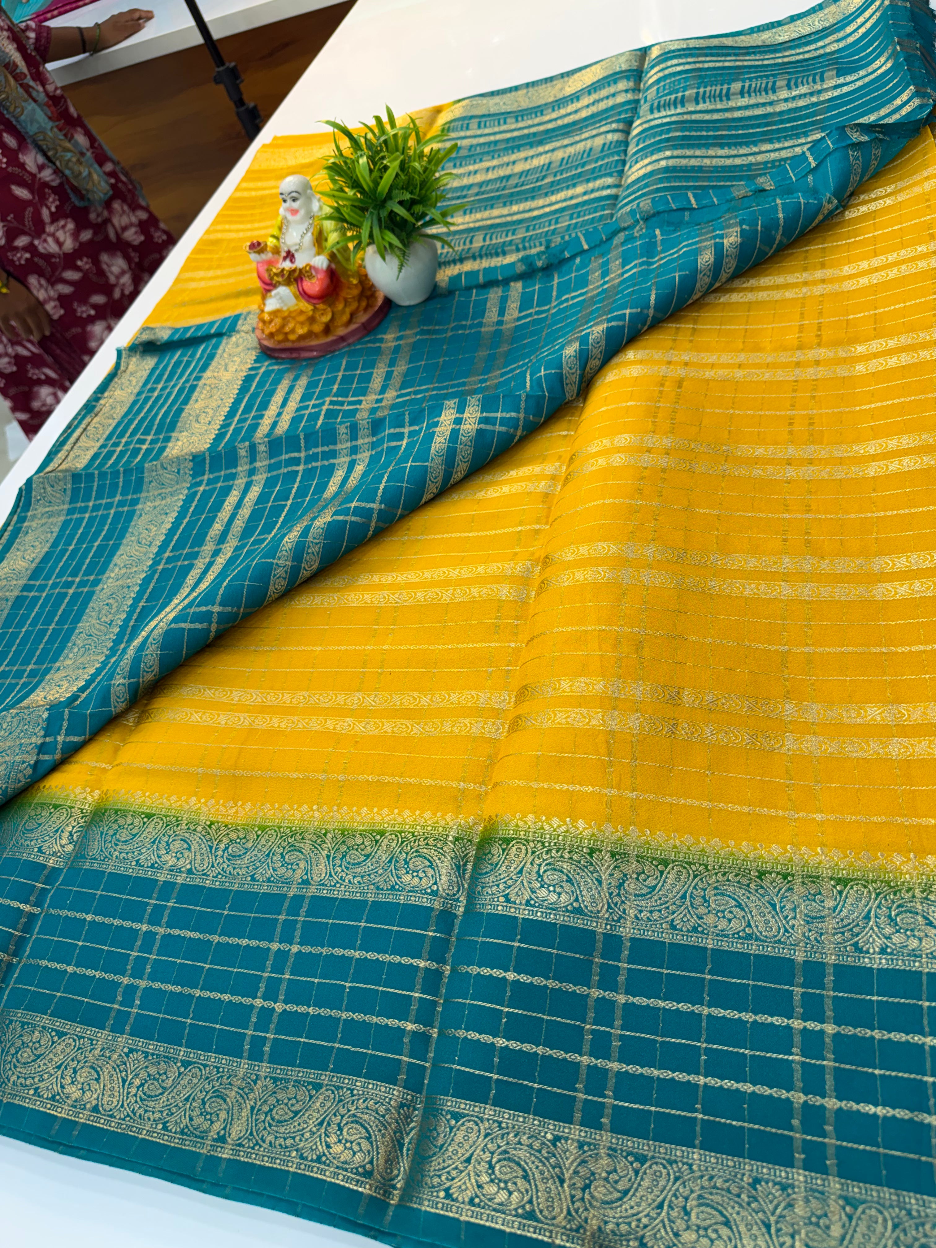 Mysore Crepe Silk Saree with Elegant Checks pattern