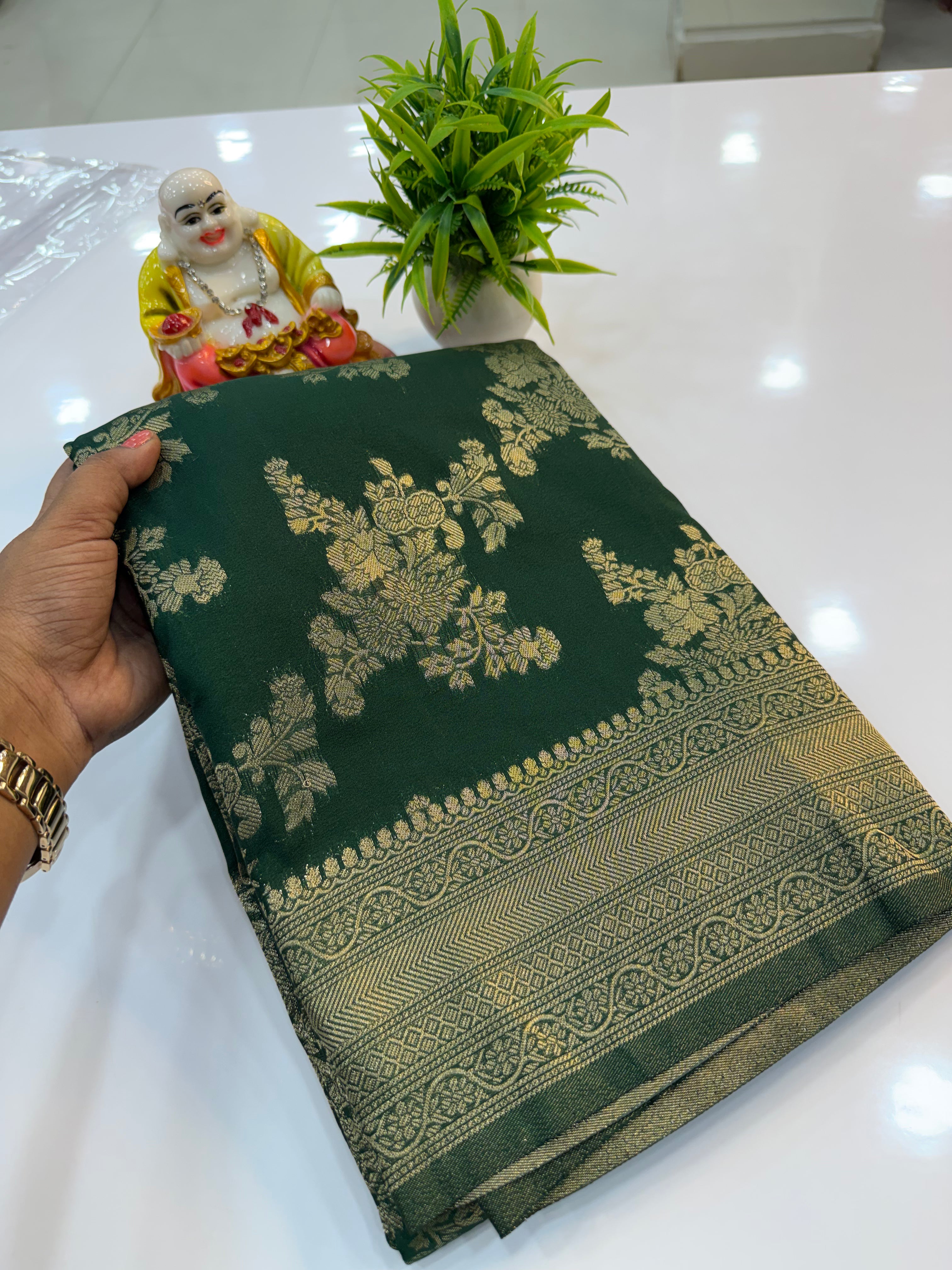 Jaal Pattern Georgette Saree with Rich Pallu &amp; Butta Blouse | Padmavathi Silks and Sarees