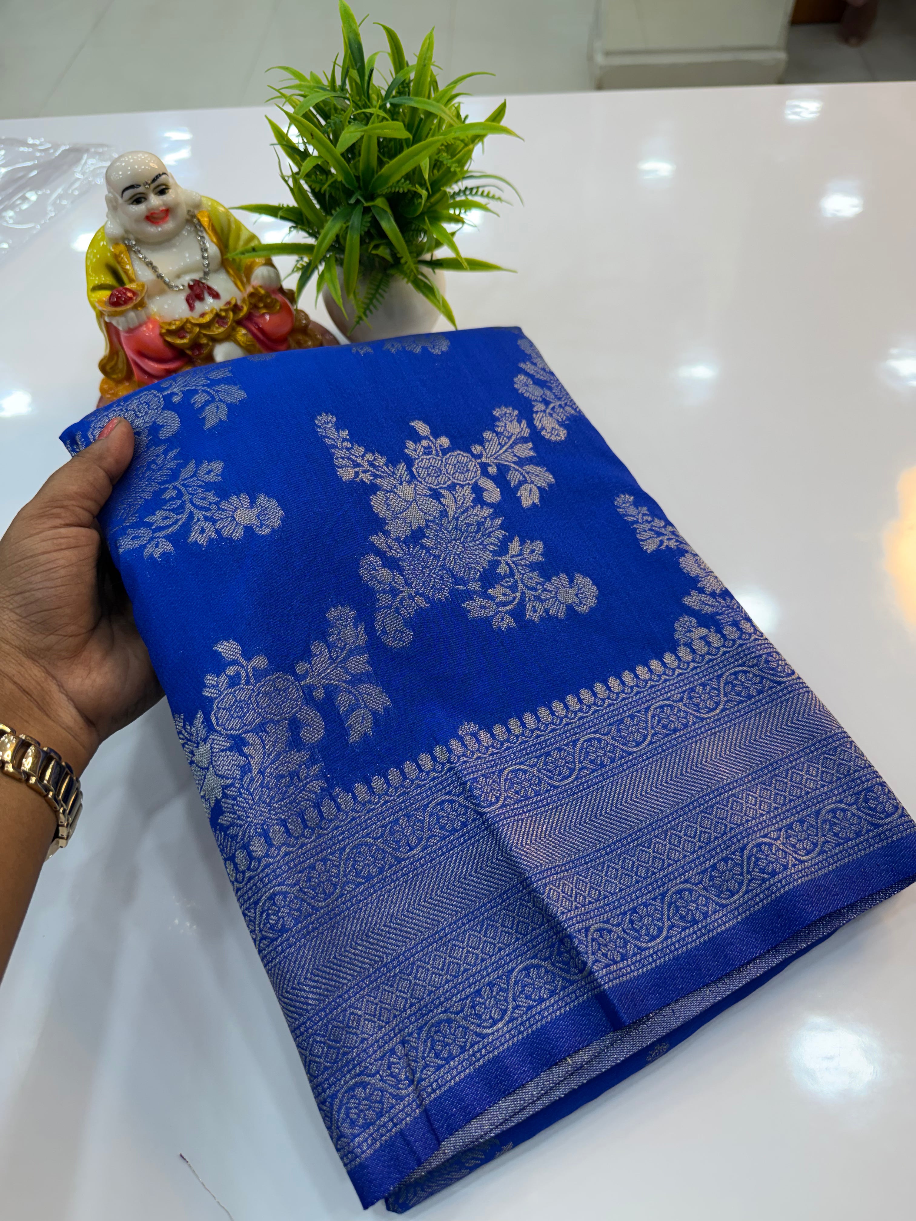 Jaal Pattern Georgette Saree with Rich Pallu &amp; Butta Blouse | Padmavathi Silks and Sarees
