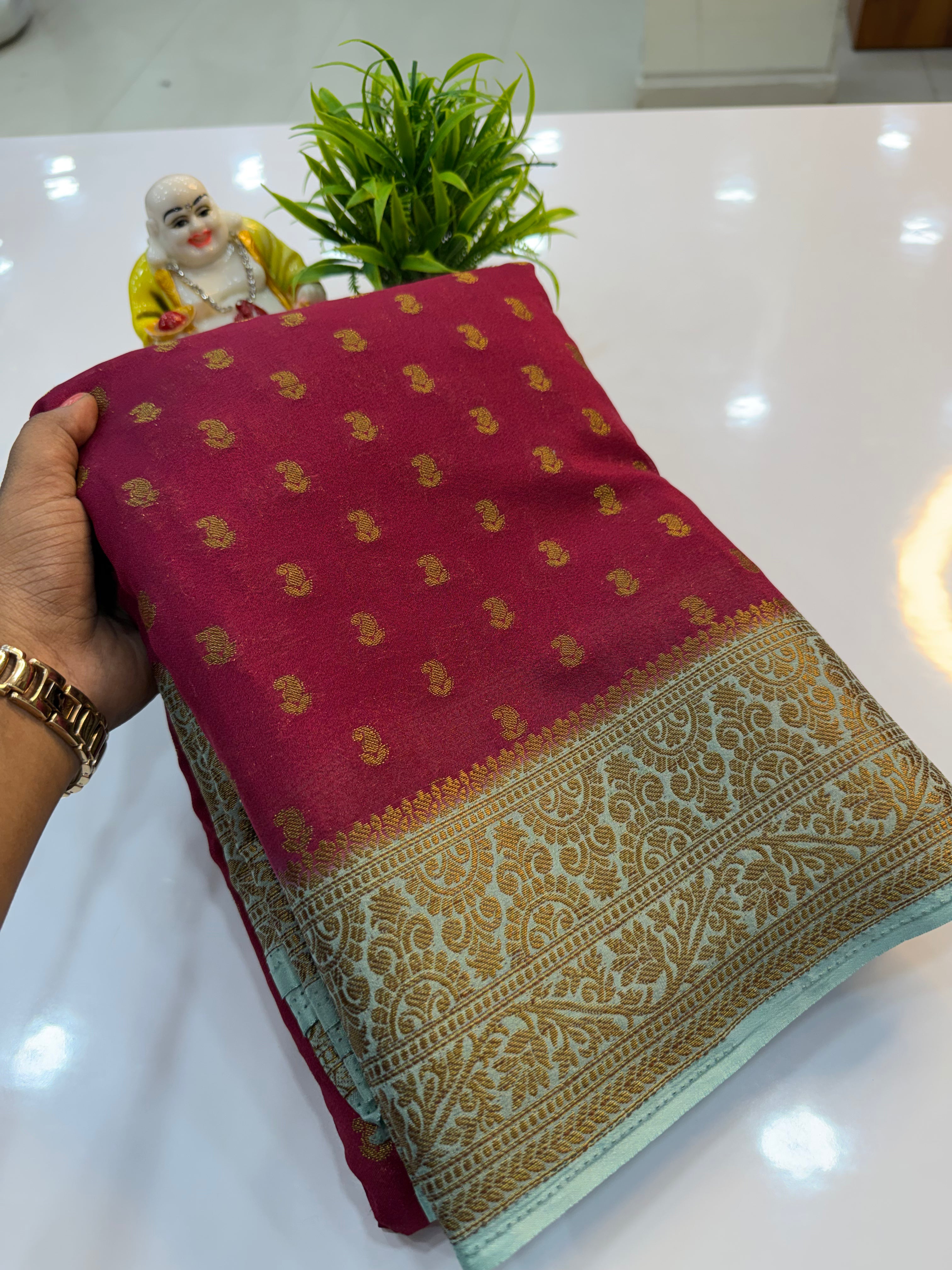 Beautiful Khaddi Georgette Saree with Buttas & Rich Pallu…