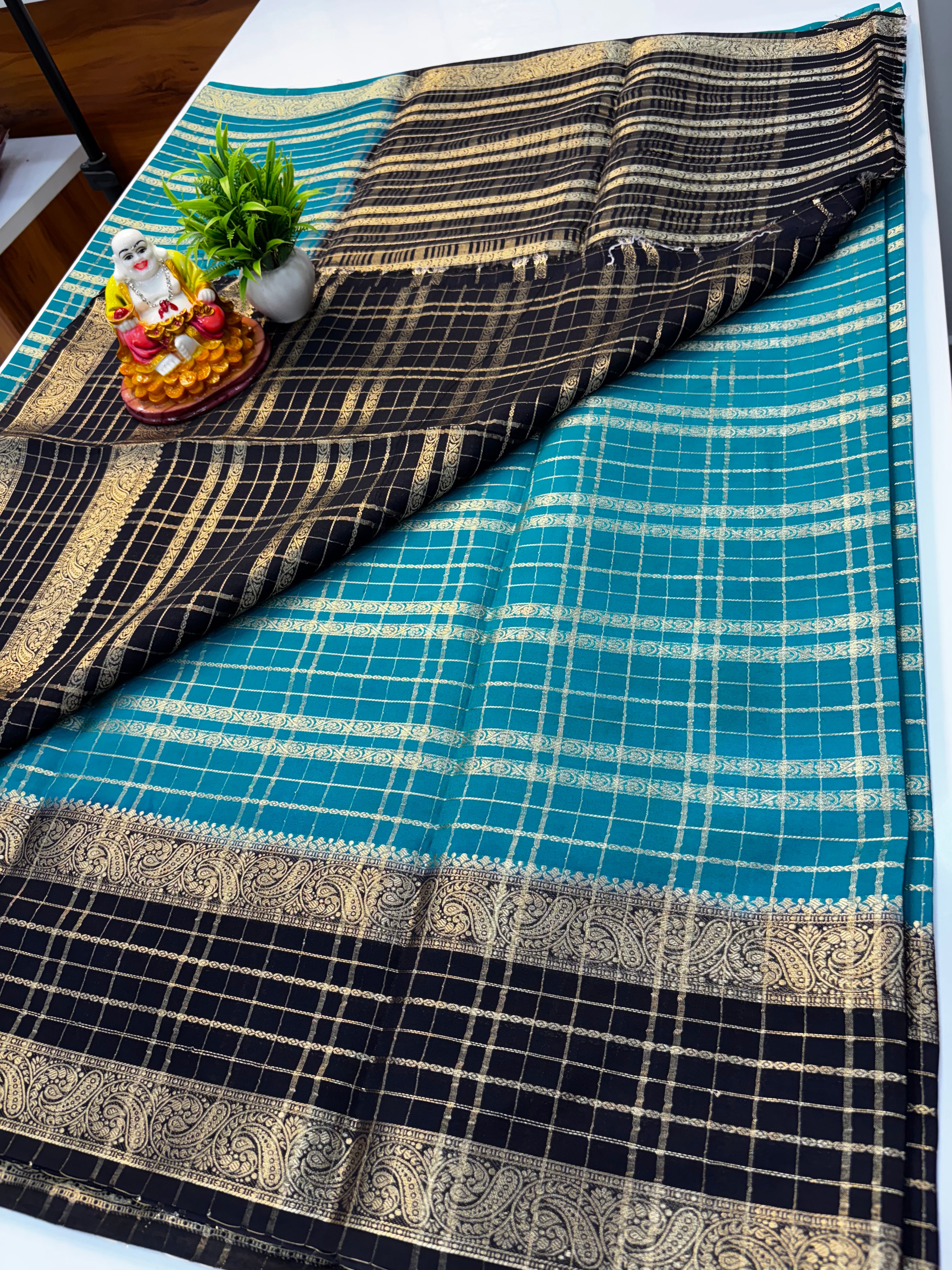 Mysore Crepe Silk Saree with Stripes & Contrast Pallu