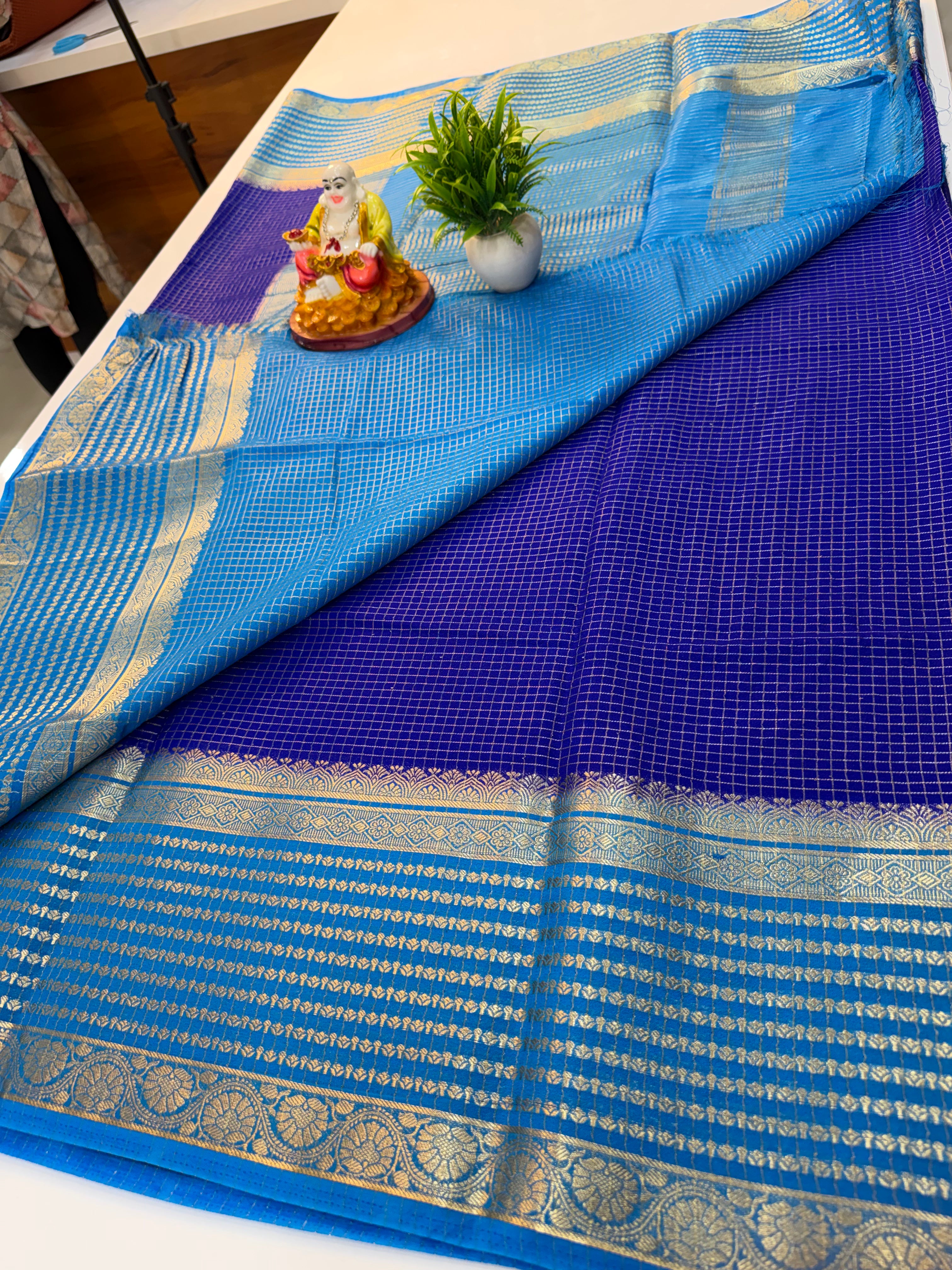 Premium Mysore Crepe Silk Saree with Checks & Rich Pallu…