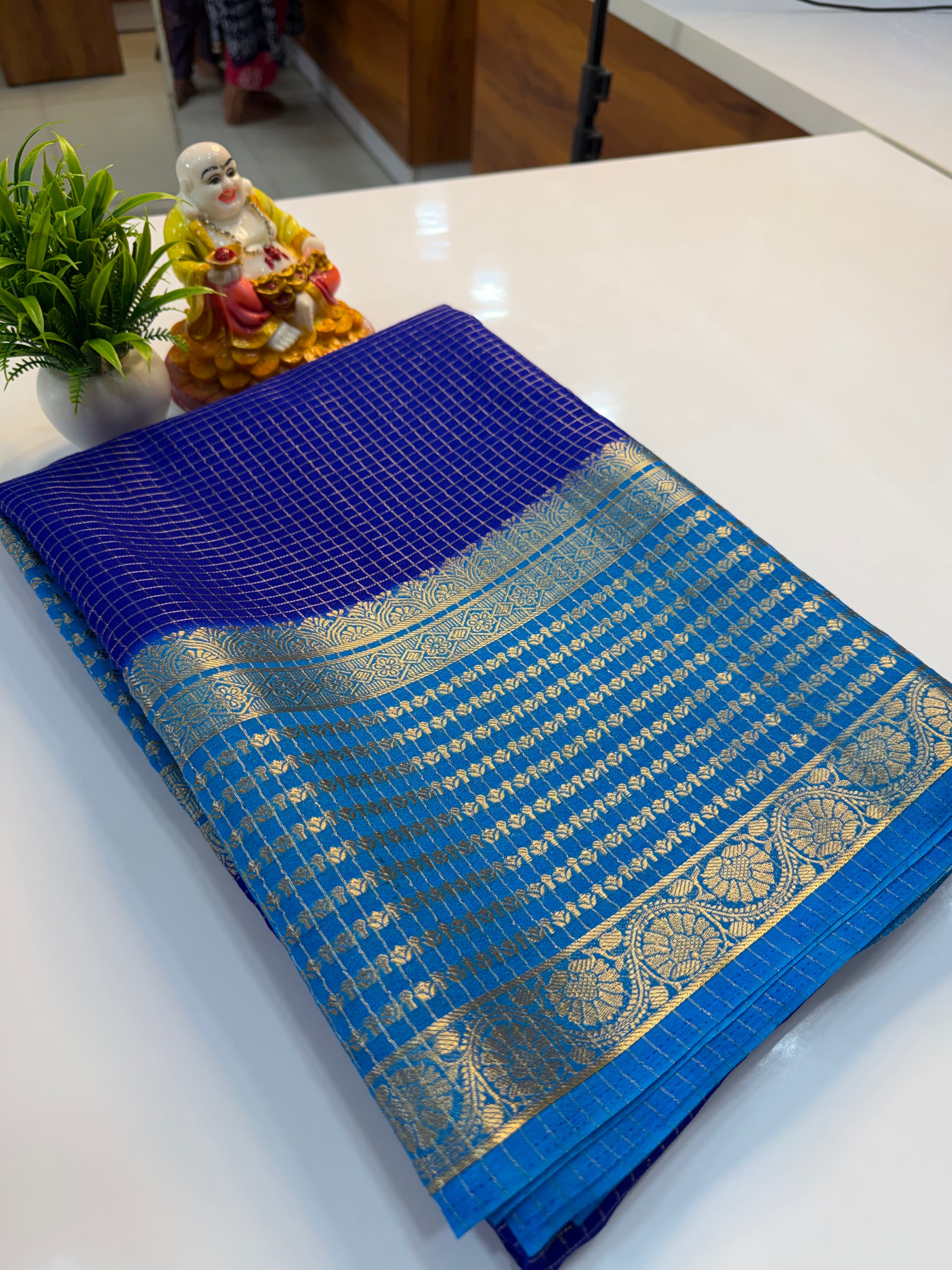 Premium Mysore Crepe Silk Saree with Checks & Rich Pallu…