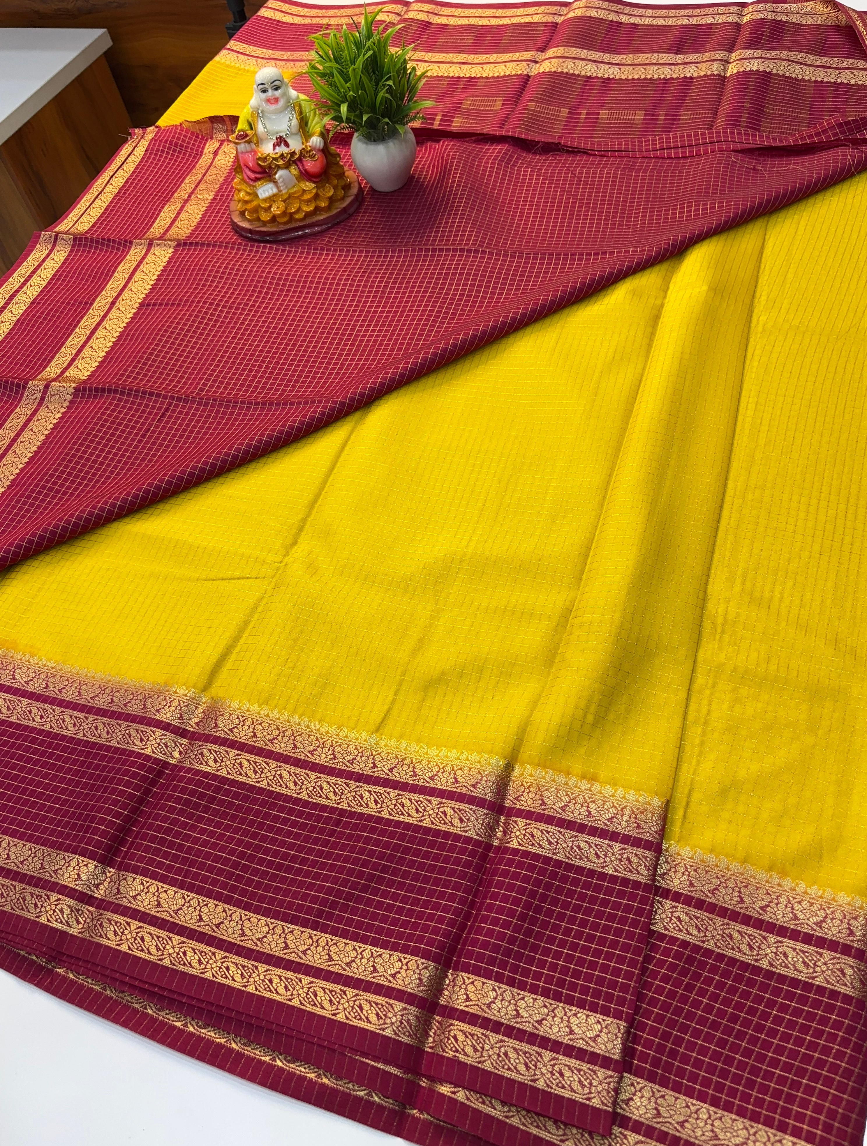 Premium Mysore Crepe Silk Saree with Checks Pattern & Bentex Border