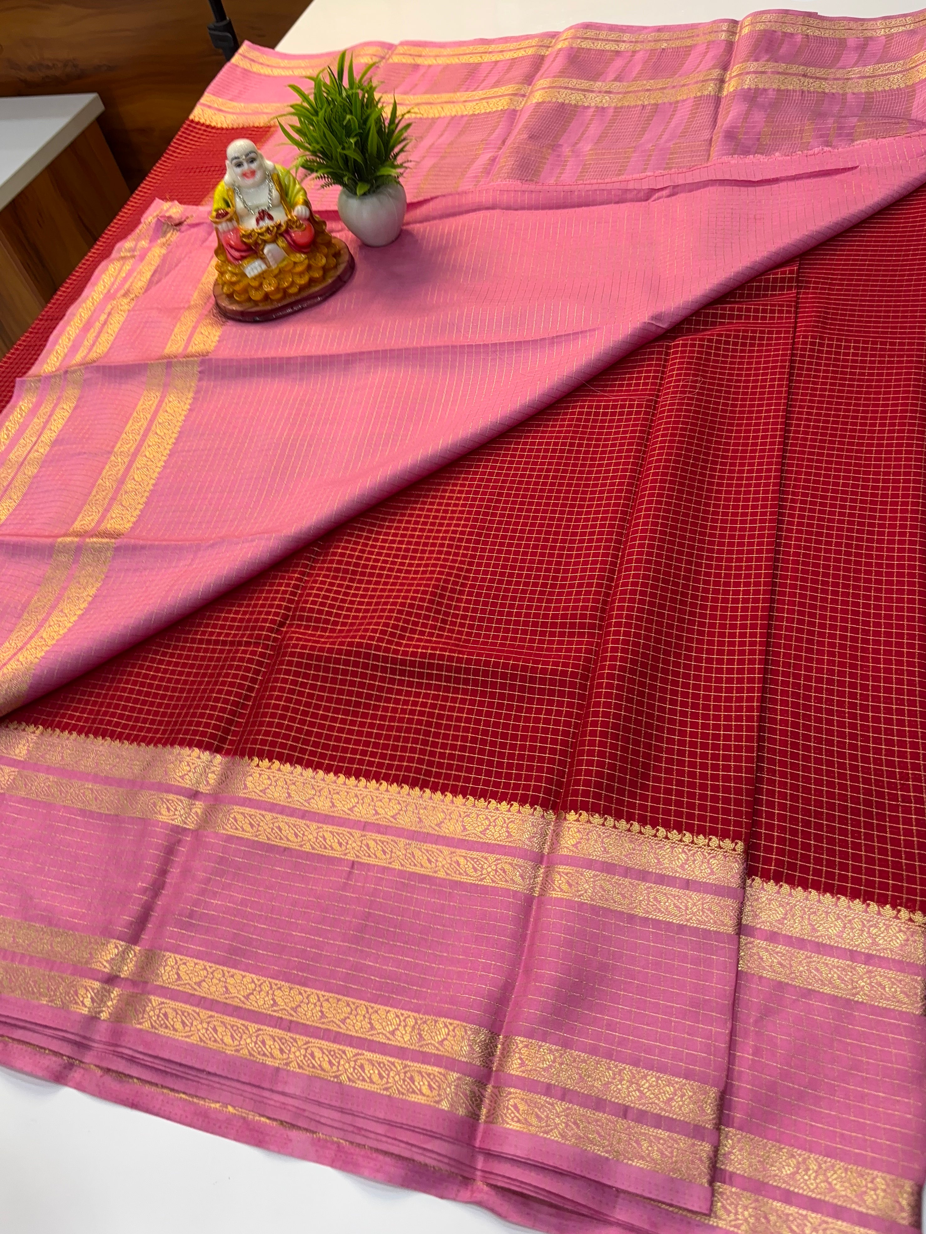 Premium Mysore Crepe Silk Saree with Checks Pattern & Bentex Border
