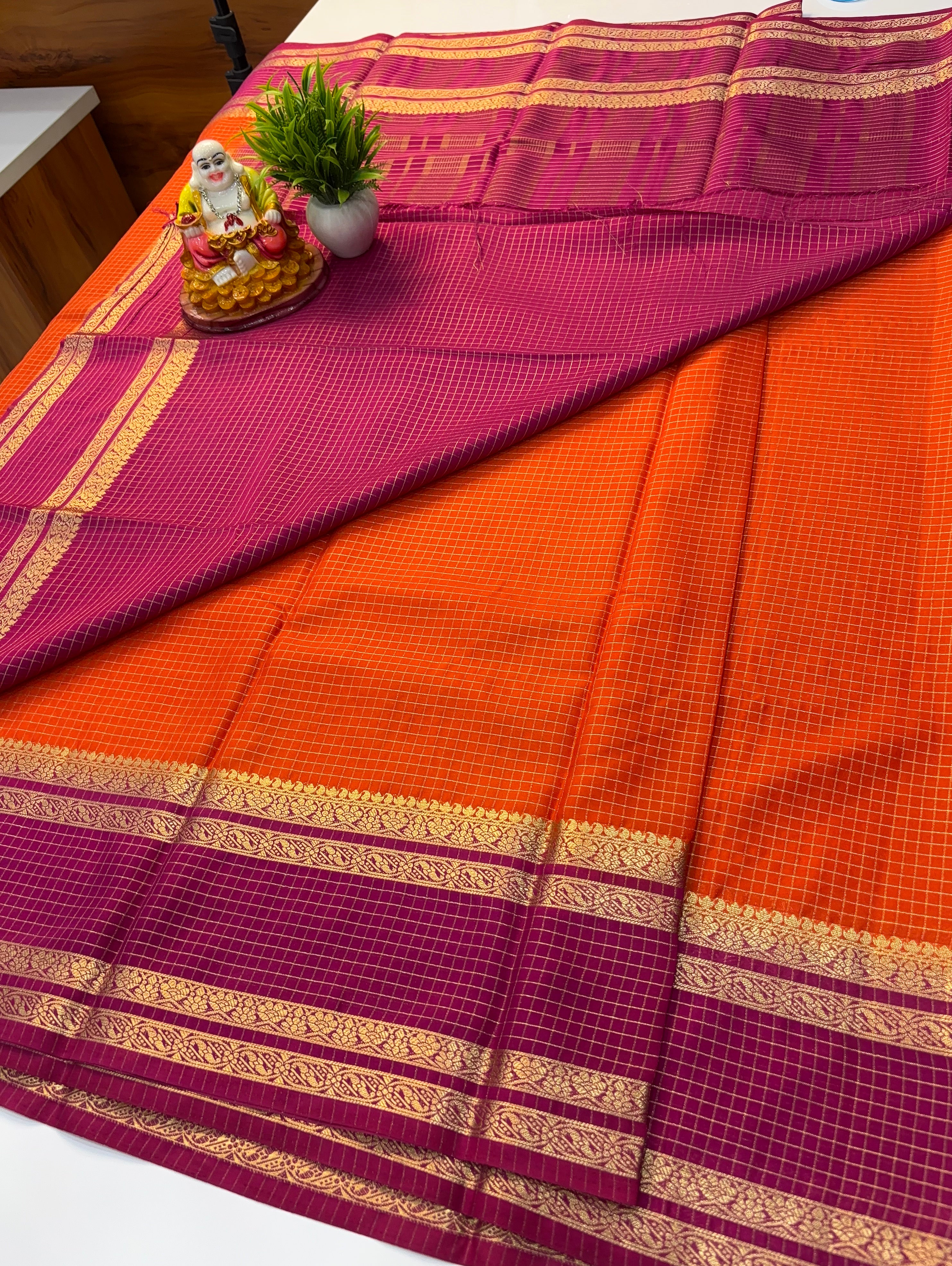 Premium Mysore Crepe Silk Saree with Checks Pattern & Bentex Border