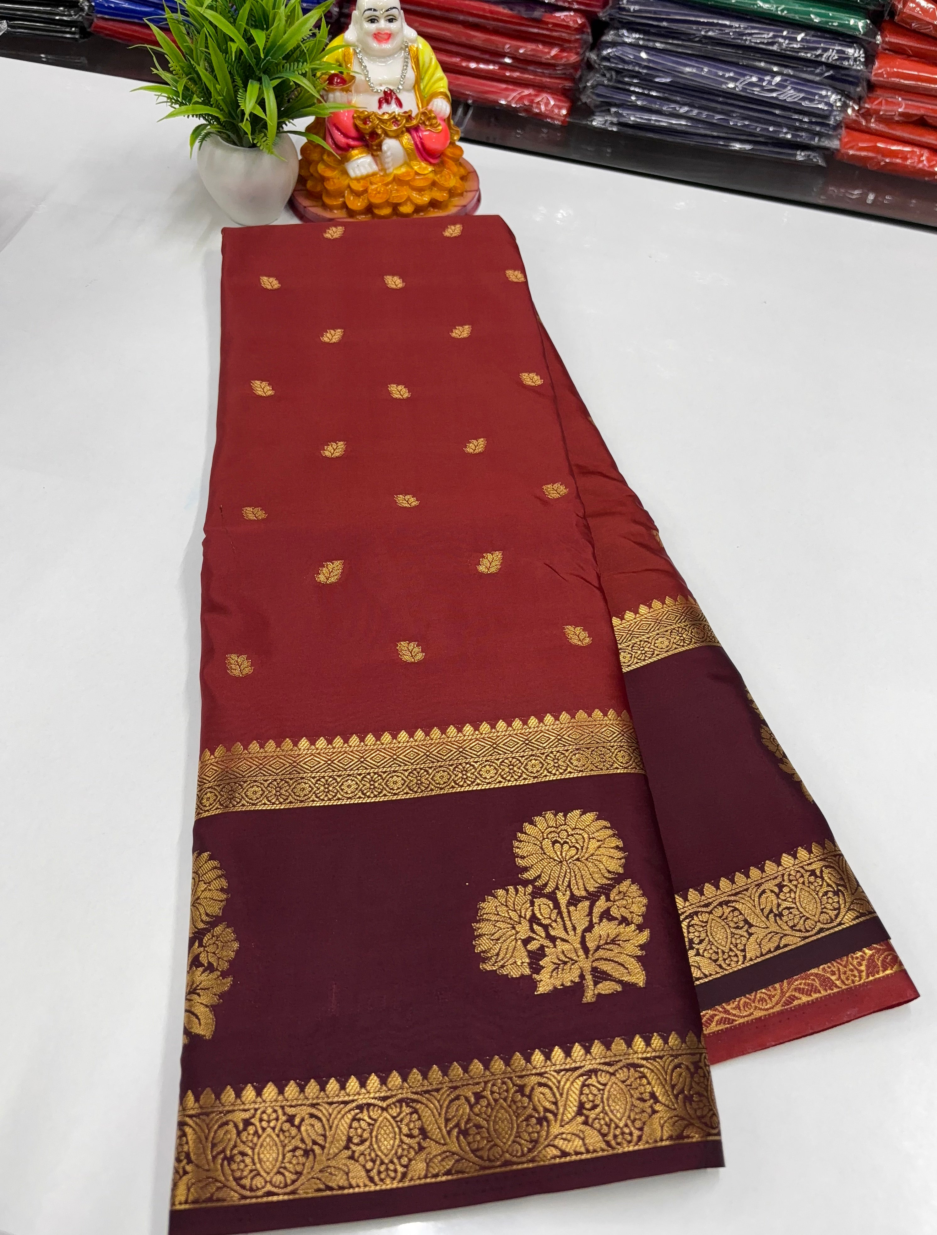 Mysore Crepe Silk Saree with Elegant Buttas