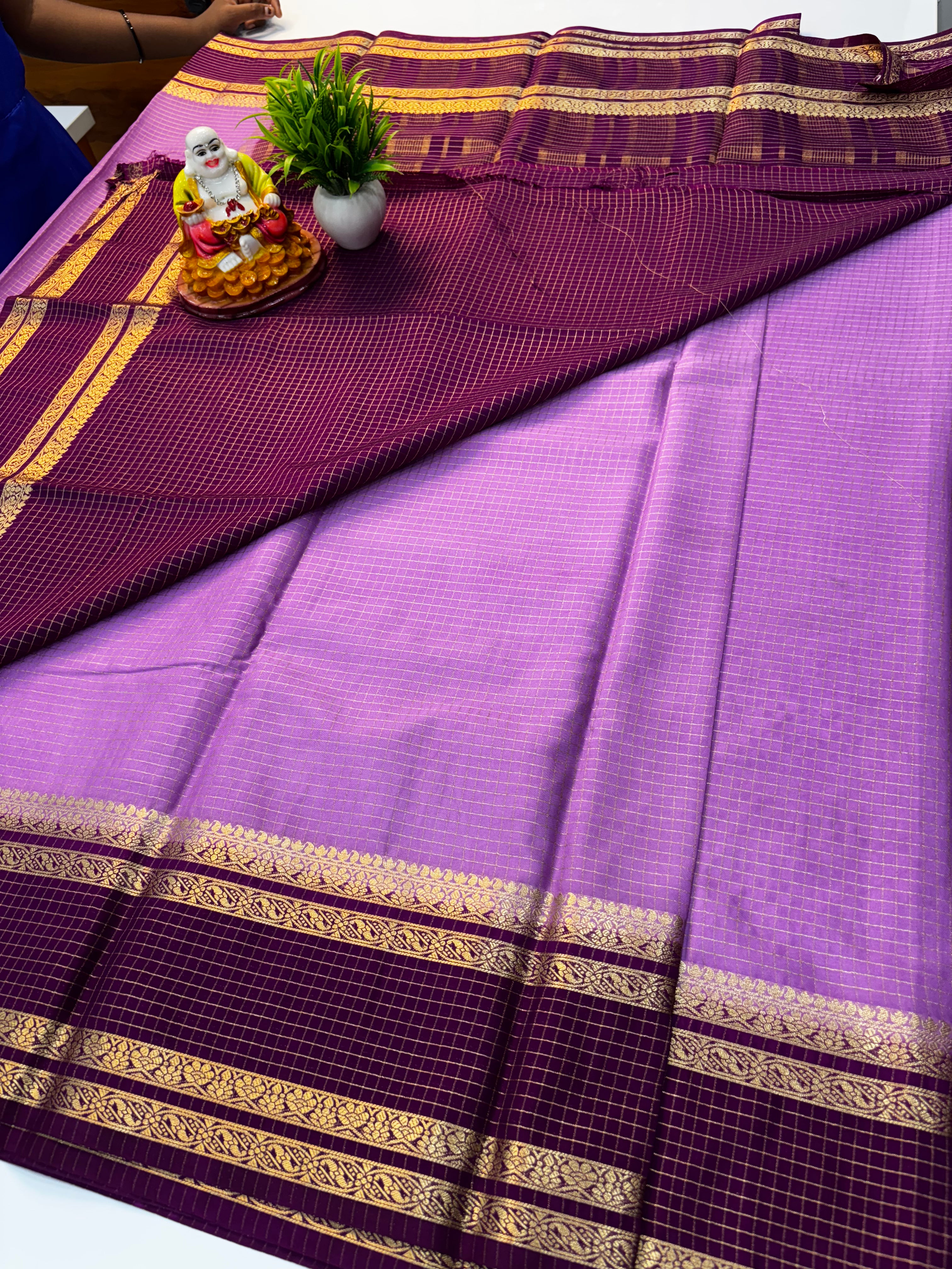 Premium Mysore Crepe Silk Saree with Checks Pattern & Bentex Border