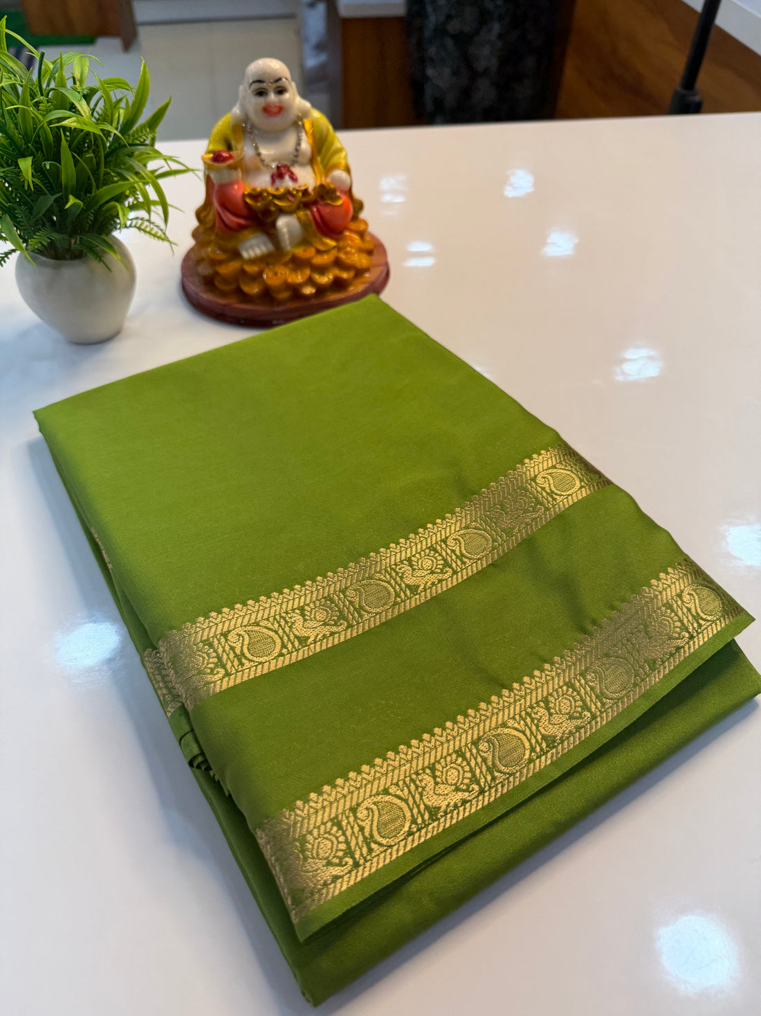 Mysore Crepe Silk Saree with Peacock & Mango Bentex Border | Padmavathi Silks and Sarees Product Description…