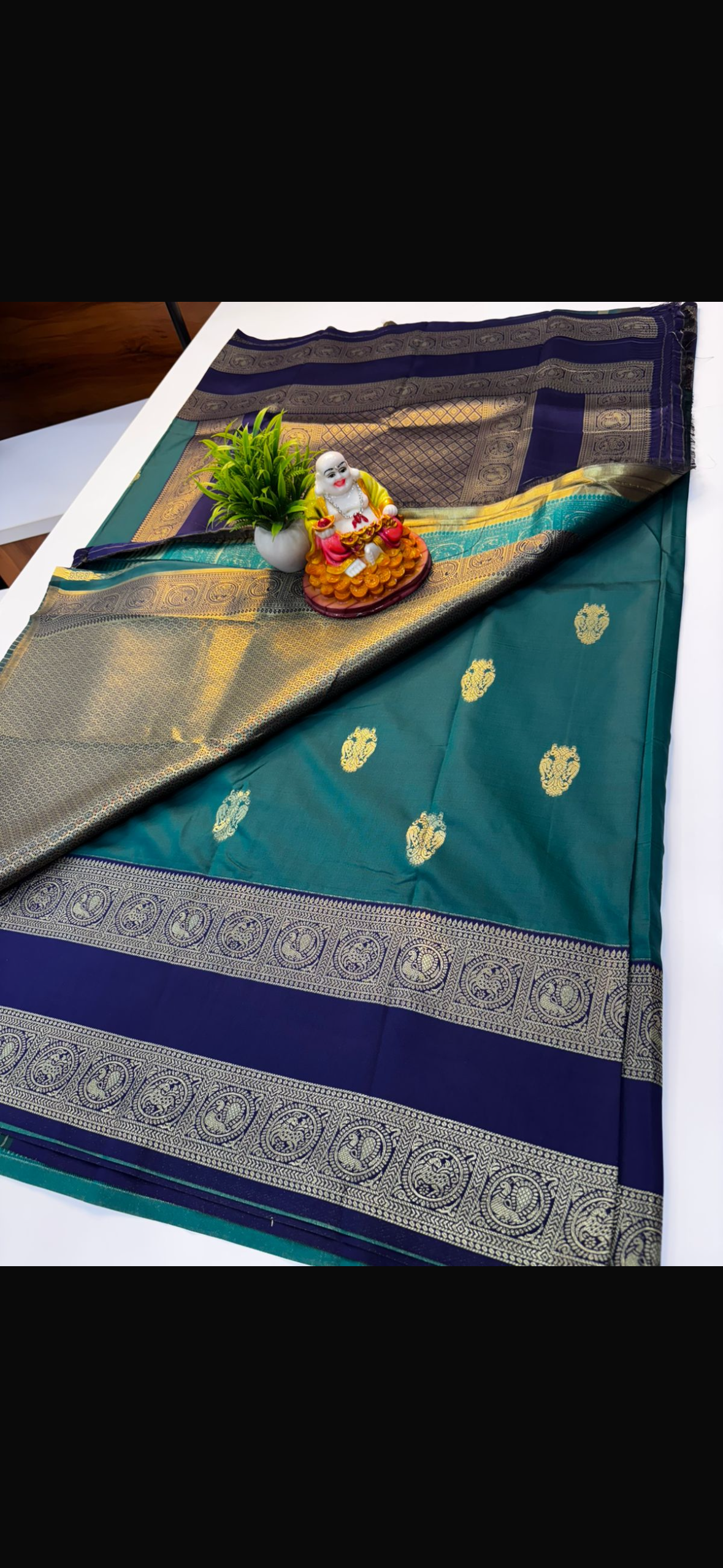 🦚 Premium Semi Silk Saree with Ganda Berunda Design & Rich Pallu 🦚