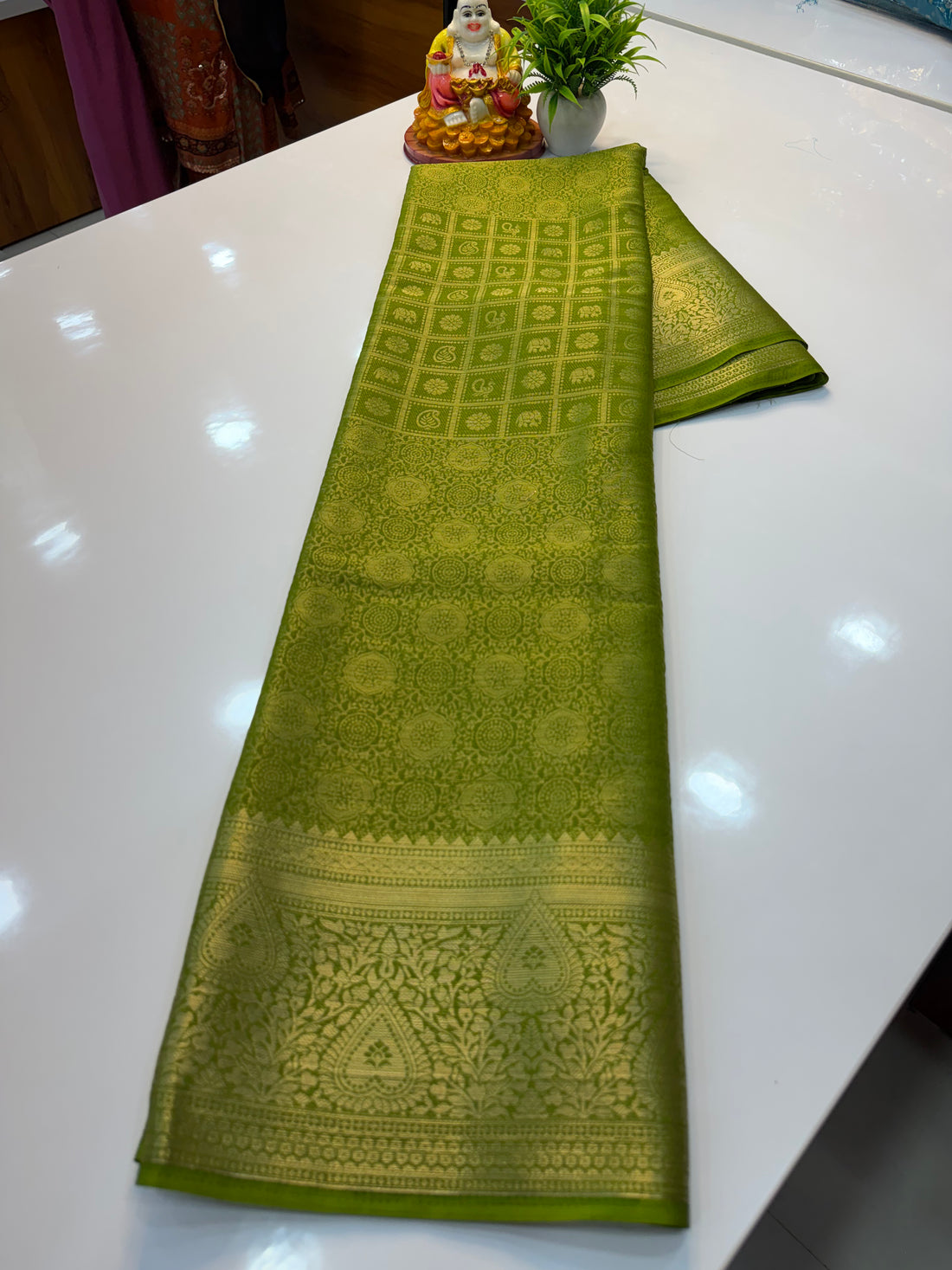 Premium Chiffon Saree with Brocade, Peacock Design, Rich Pallu & Brocade Blouse…