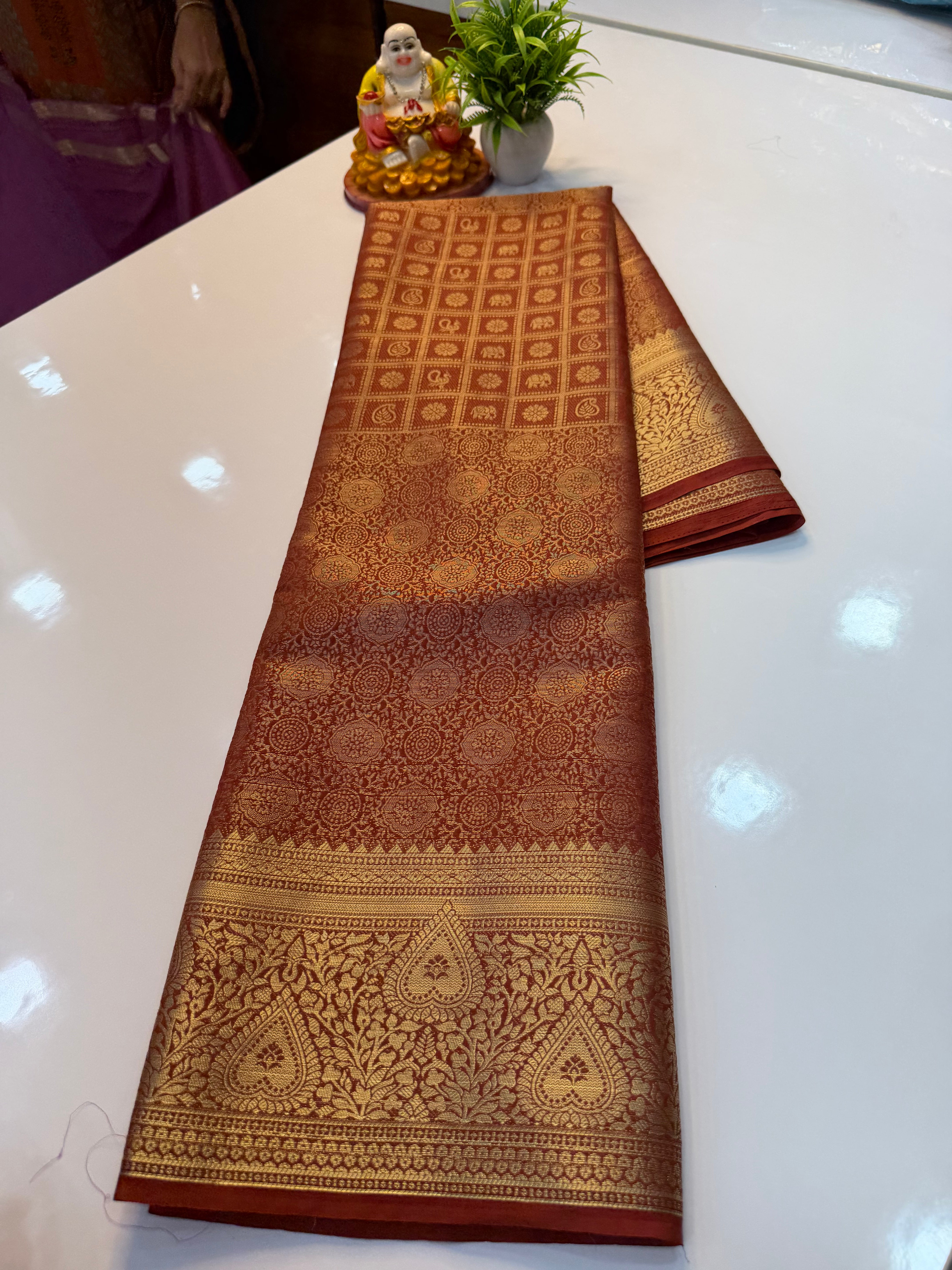 Premium Chiffon Saree with Brocade, Peacock Design, Rich Pallu & Brocade Blouse…