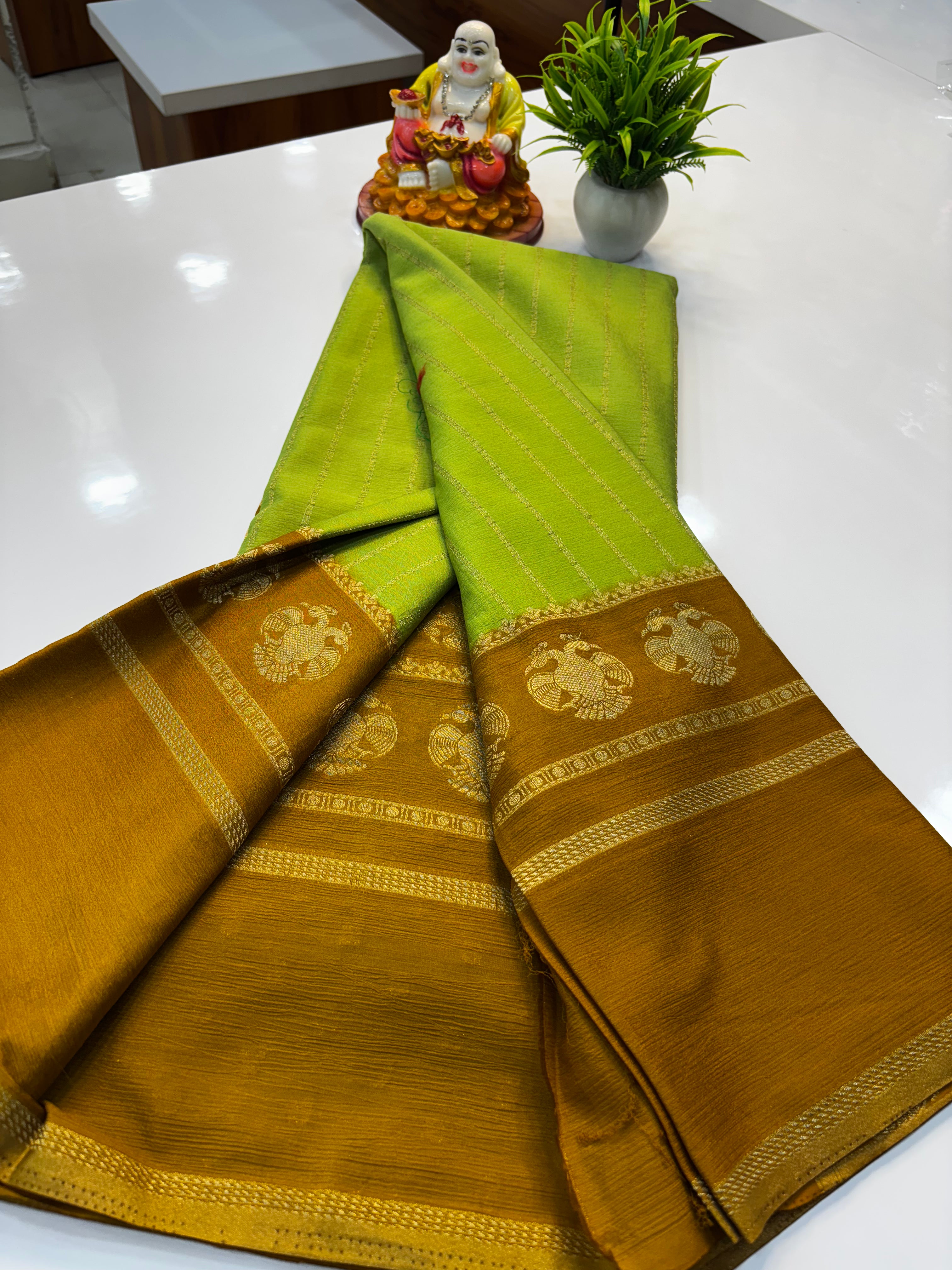 Premium Wrinkle Crepe Silk Saree with Ganda Berunda Design