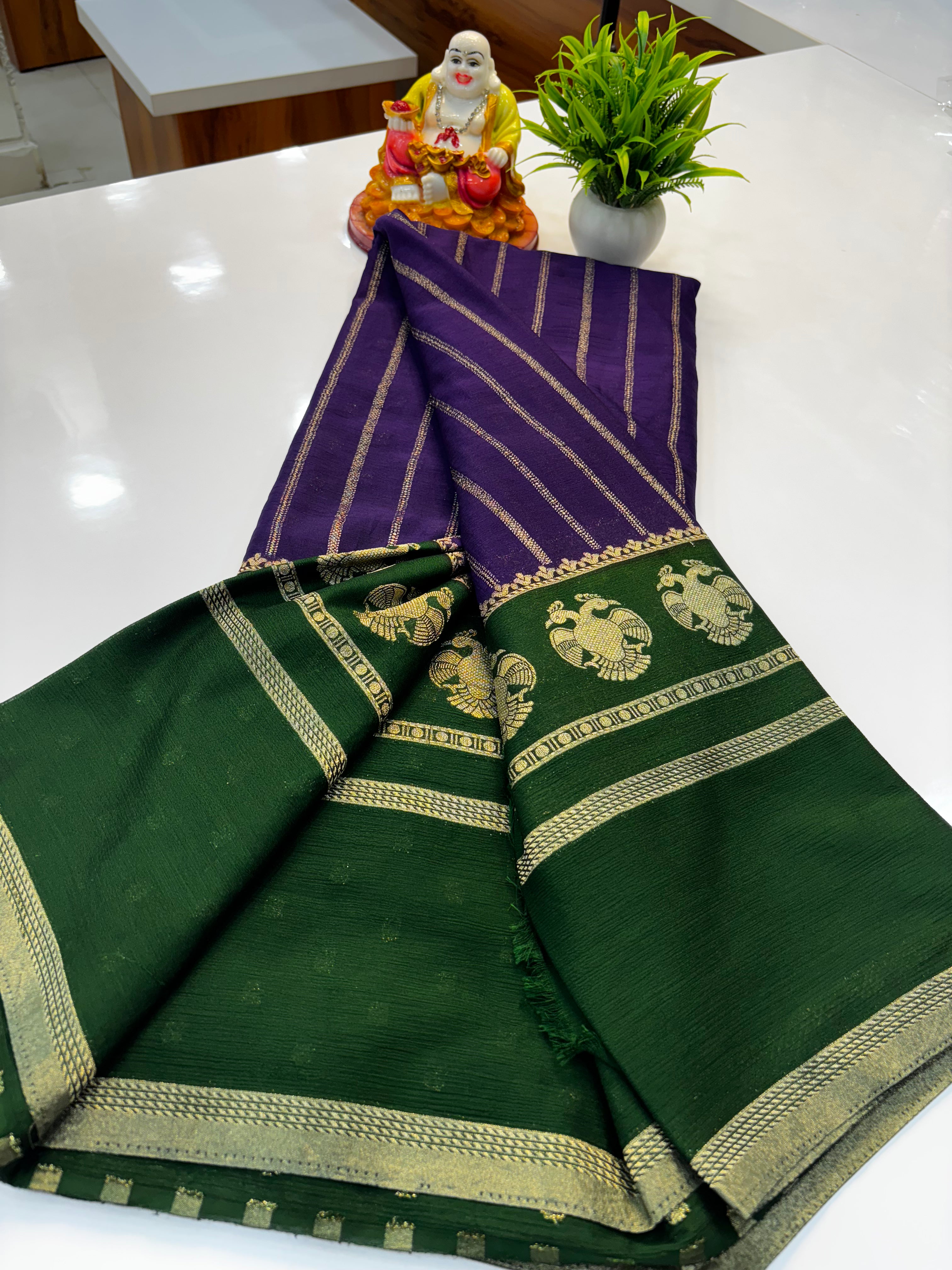 Premium Wrinkle Crepe Silk Saree with Ganda Berunda Design