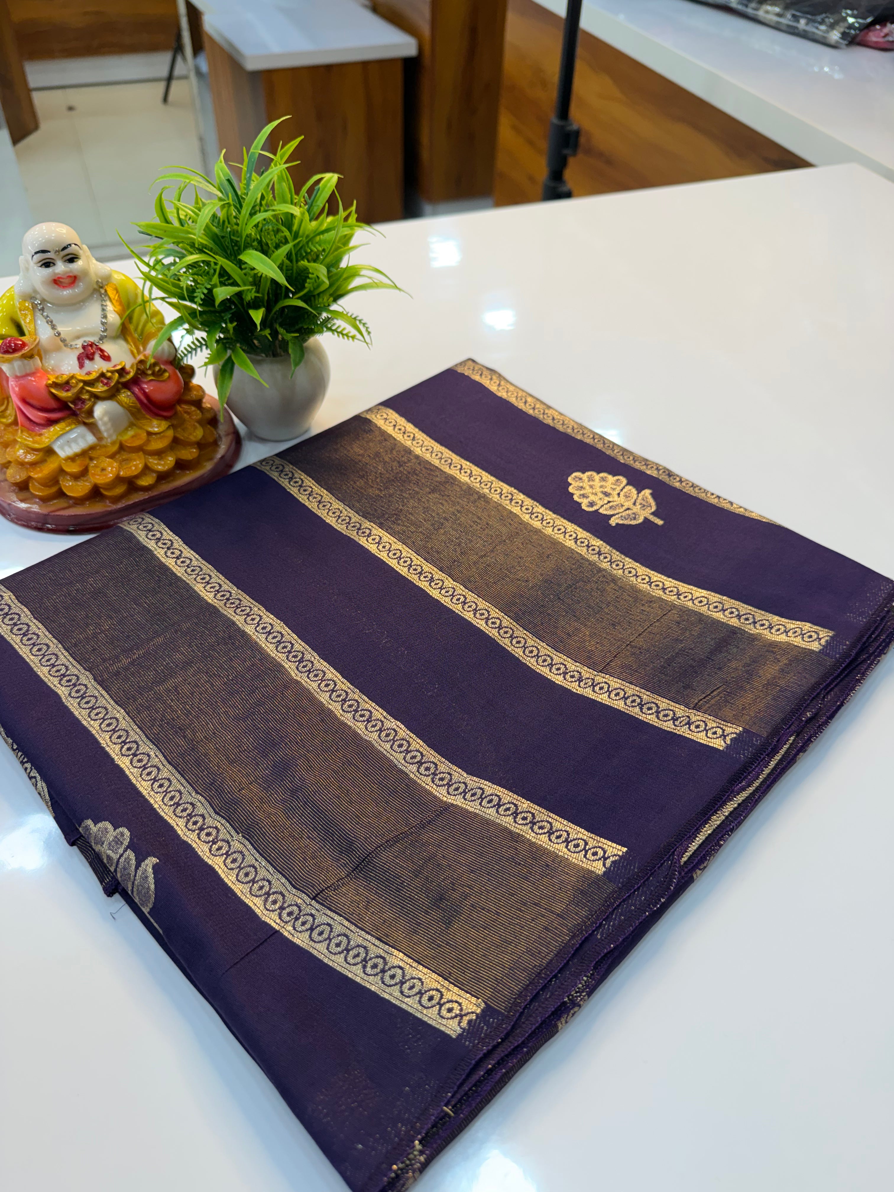 Premium Semi Viscose Saree with Rich Pallu & Butta Blouse…