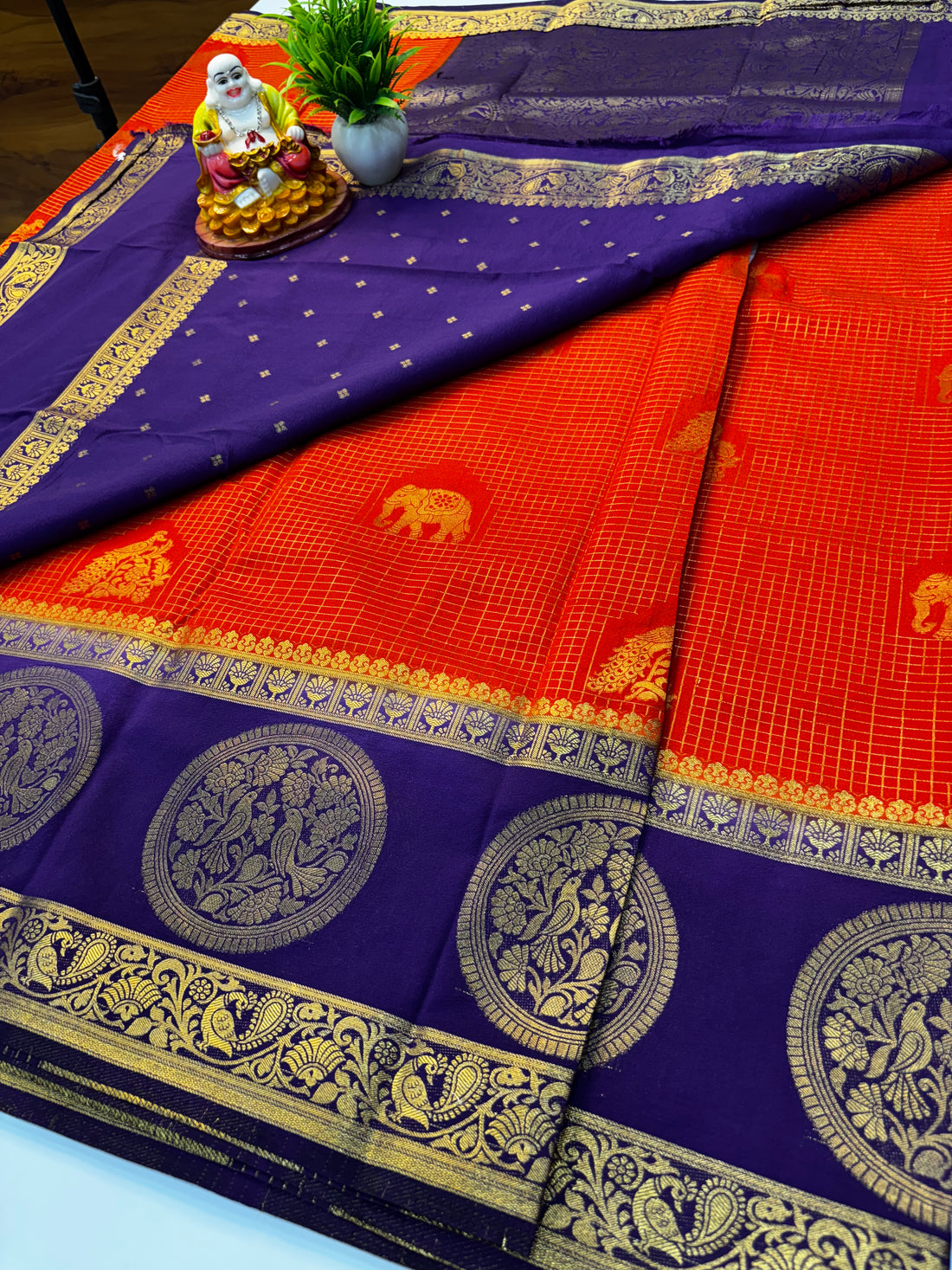 Premium Georgette Saree with Checks Pattern & Rich Pallu