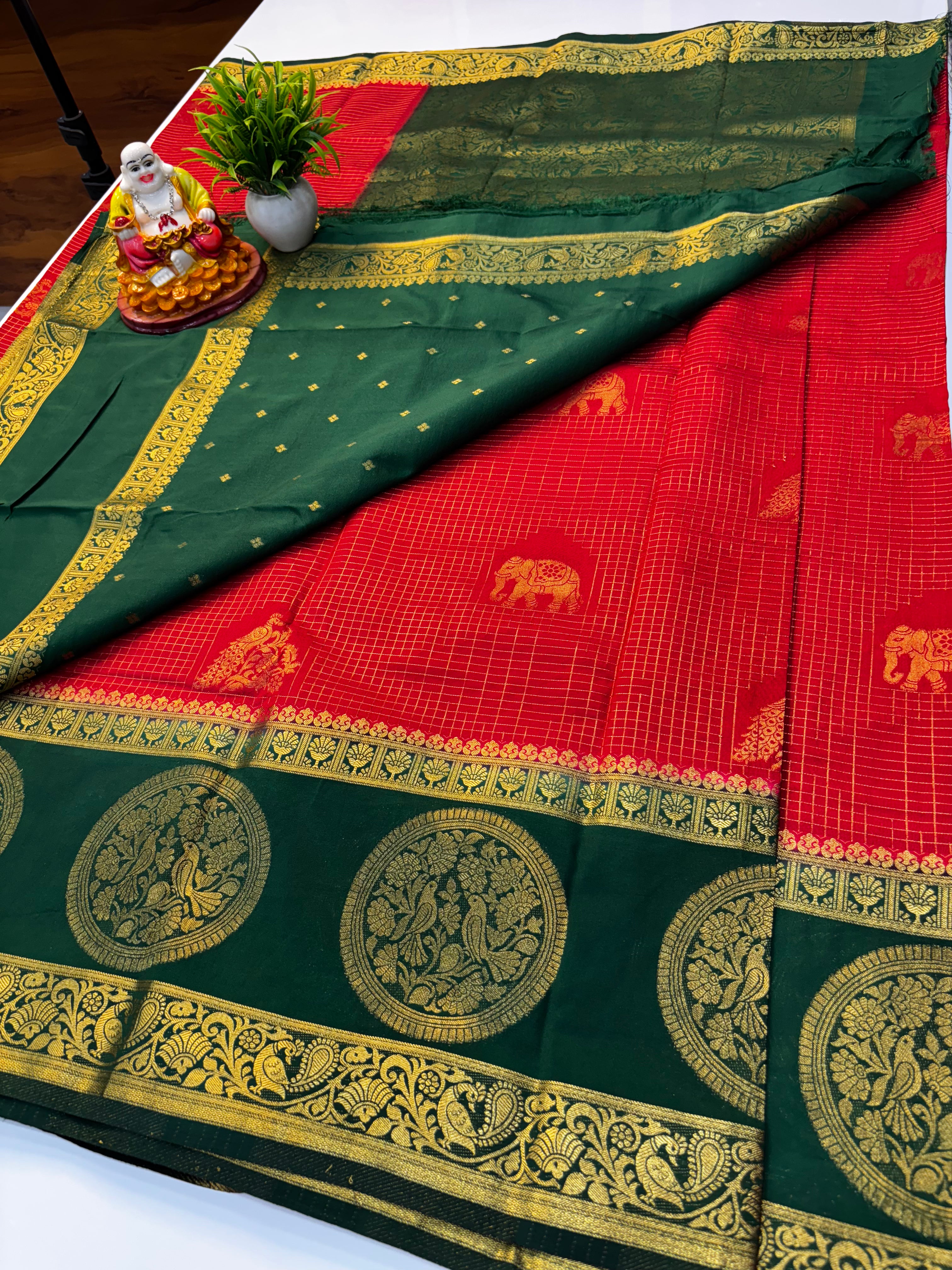 Premium Georgette Saree with Checks Pattern & Rich Pallu