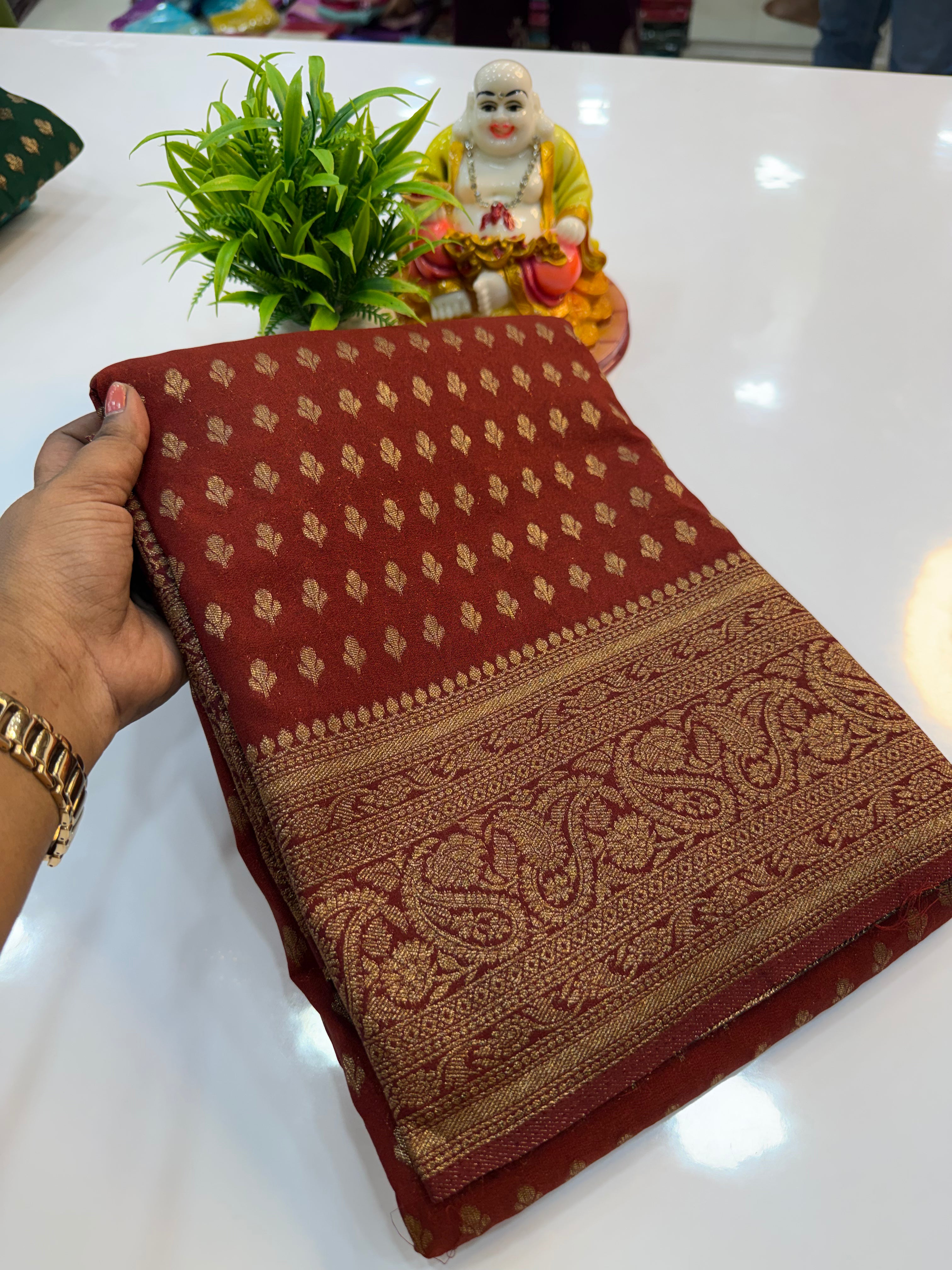 Premium Khaddi Georgette Saree with Buttas & Rich Pallu…
