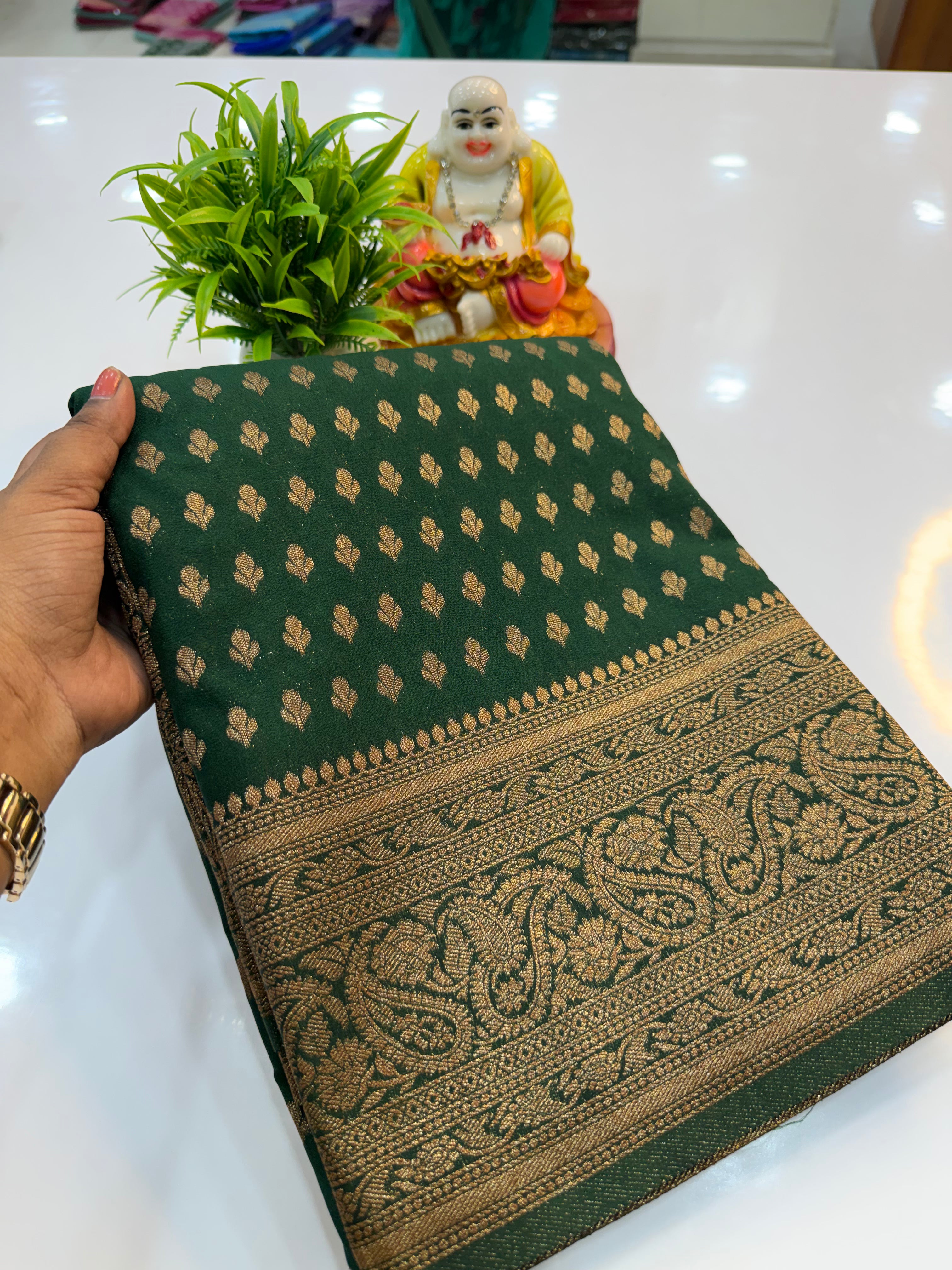 Premium Khaddi Georgette Saree with Buttas & Rich Pallu…