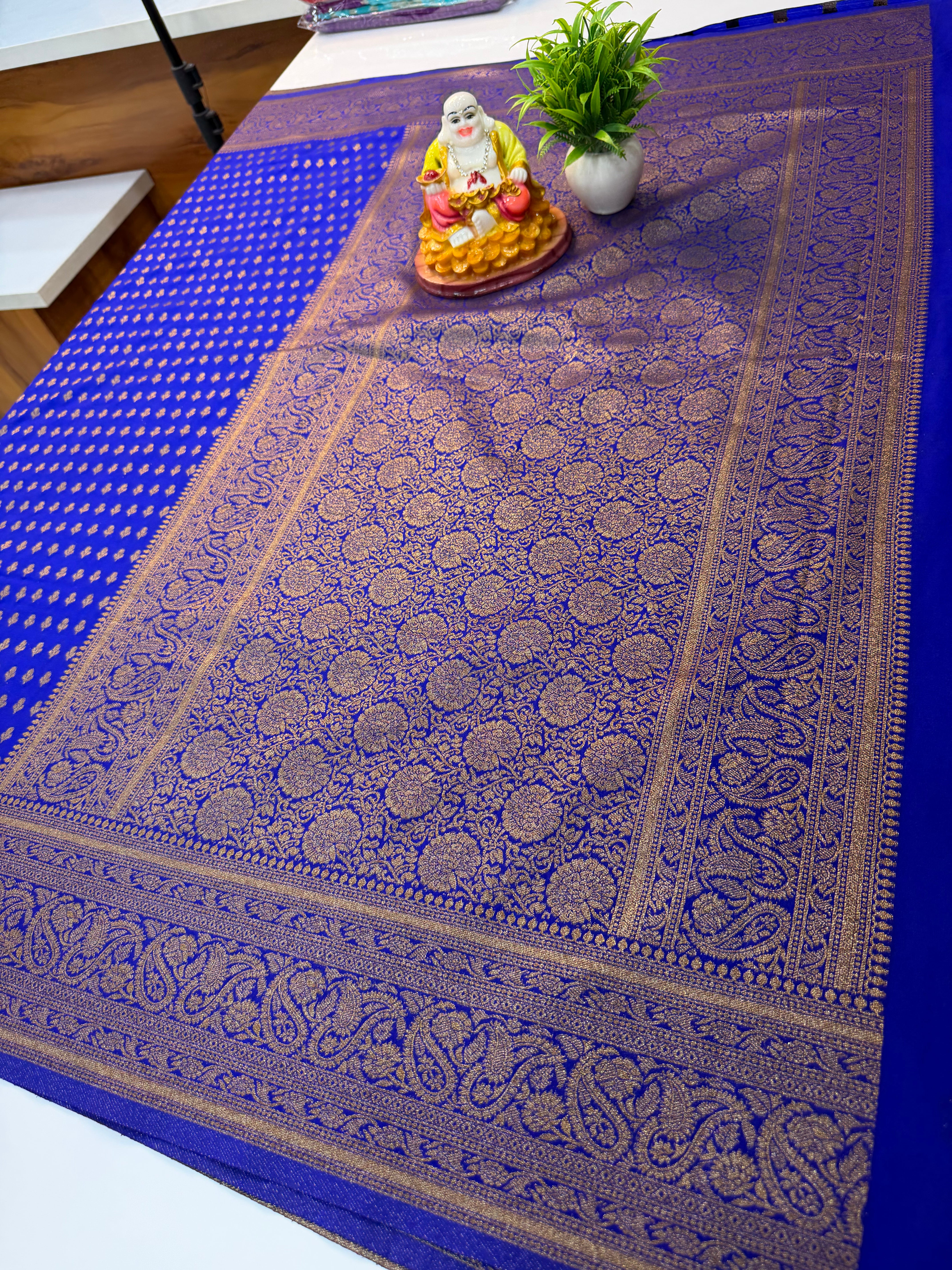 Premium Khaddi Georgette Saree with Buttas & Rich Pallu…