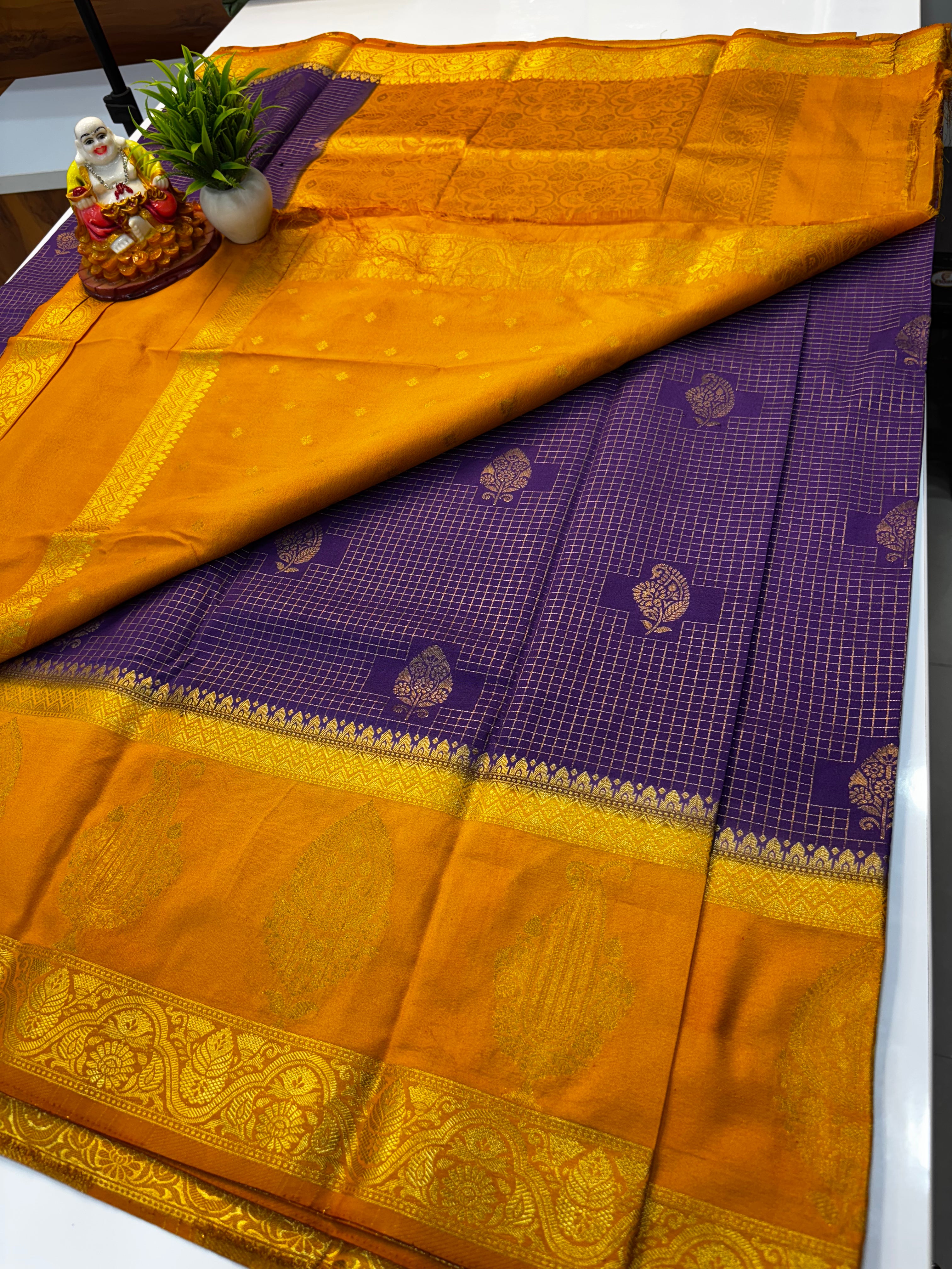 Premium Georgette Saree with Checks Pattern, Leaf & Mango Design