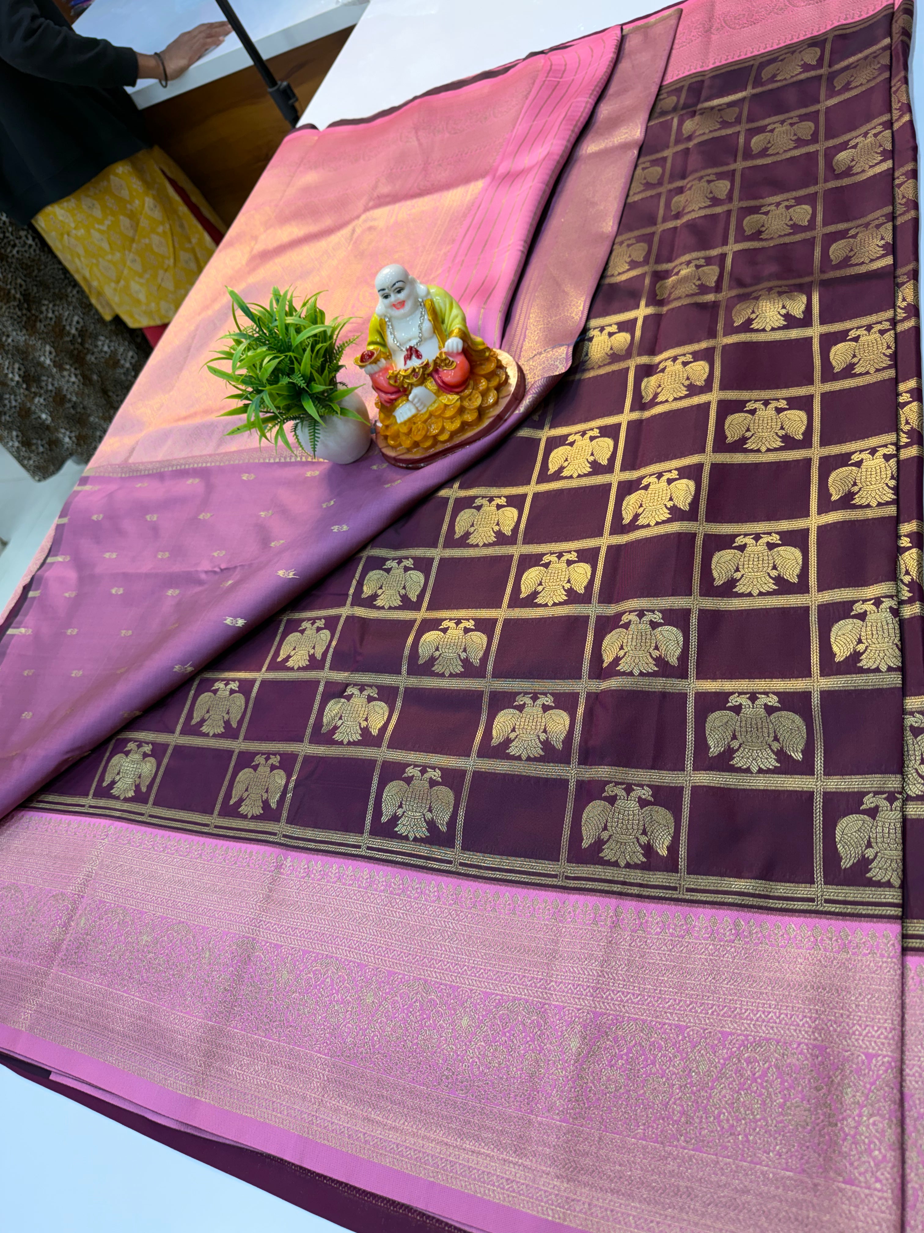 Ganda Berunda Design Saree with Rich Pallu & Butta Blouse…