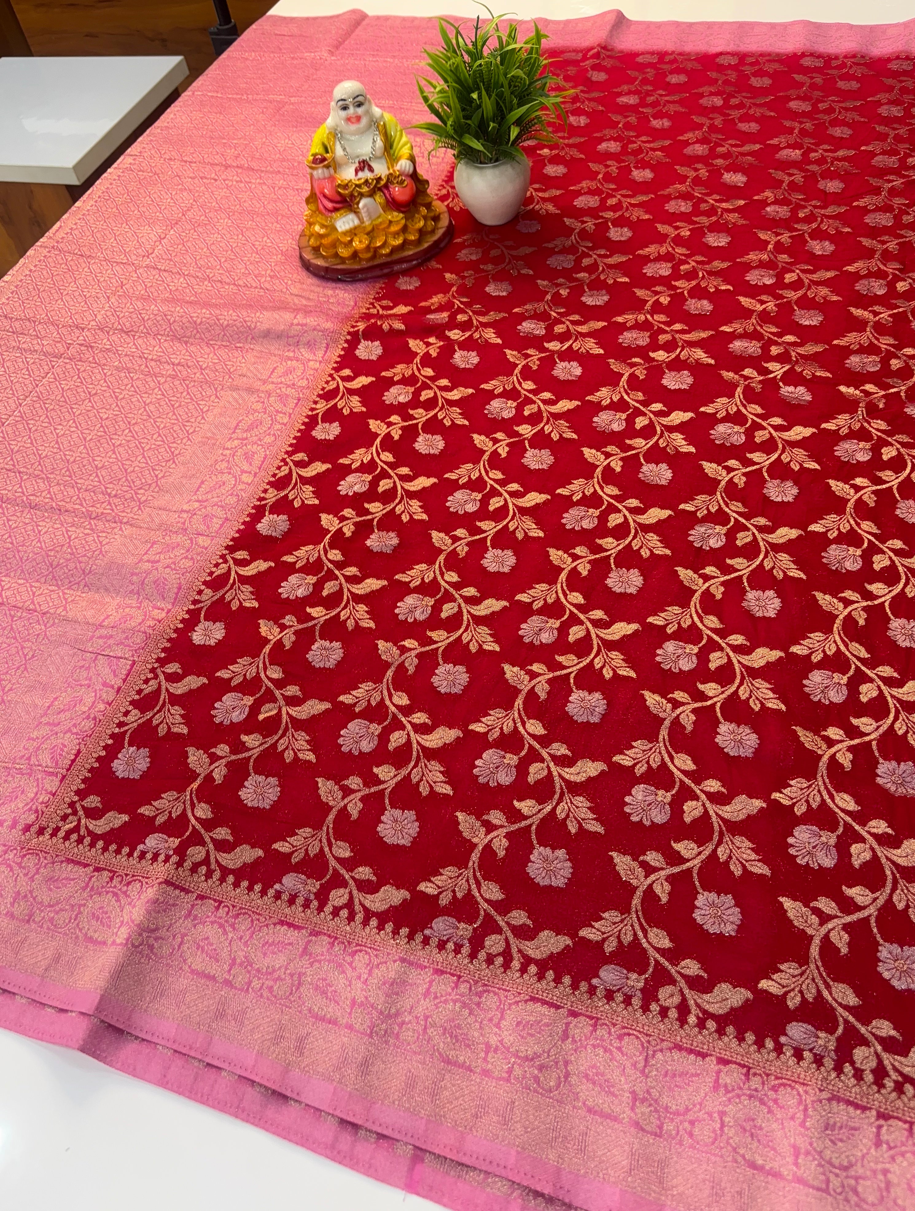 Premium Wrinkle Crepe Silk Saree with Jaal Pattern & Rich Pallu
