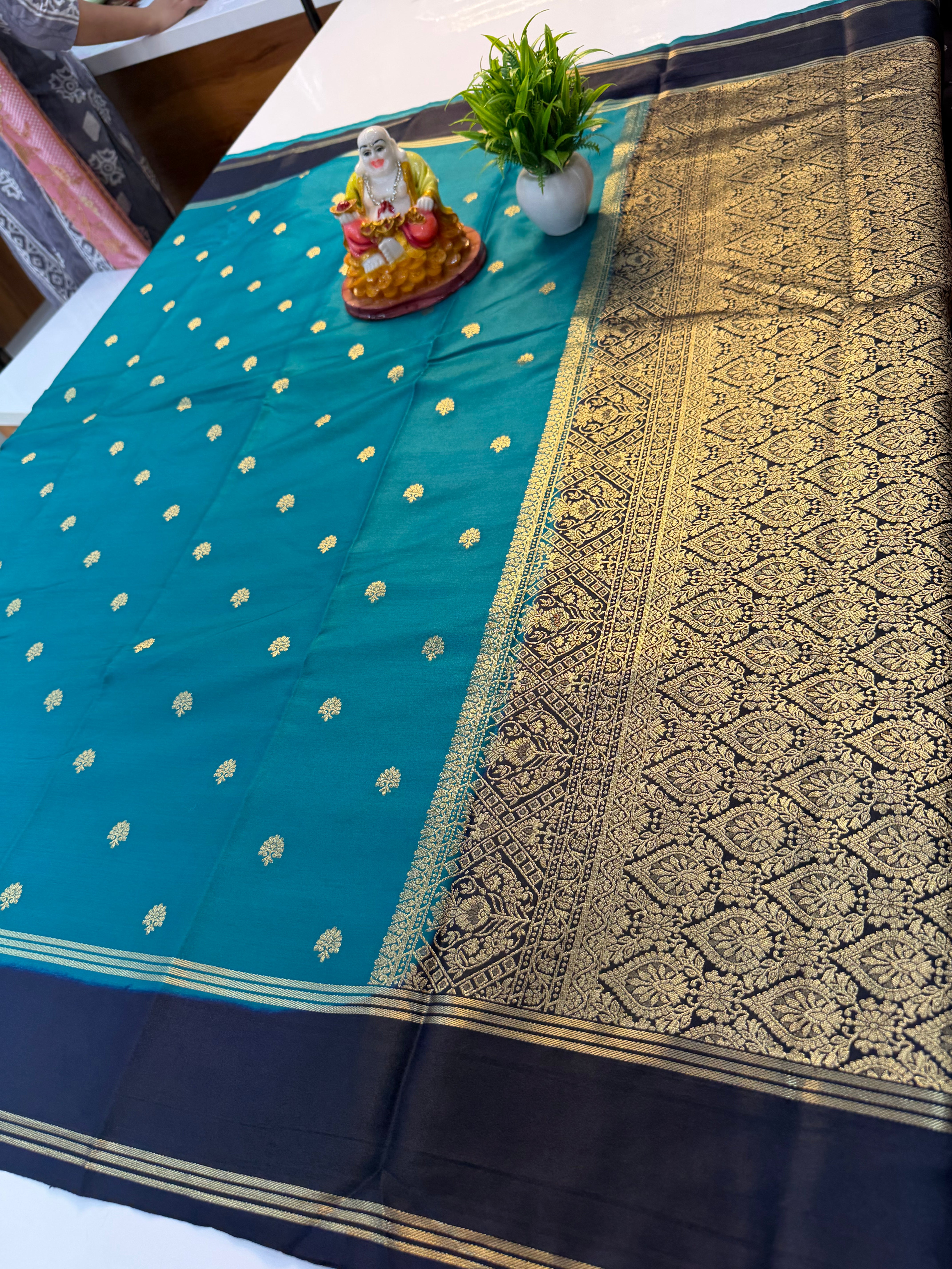 Premium Gajji Silk Saree with Rich Pallu & Butta Blouse…