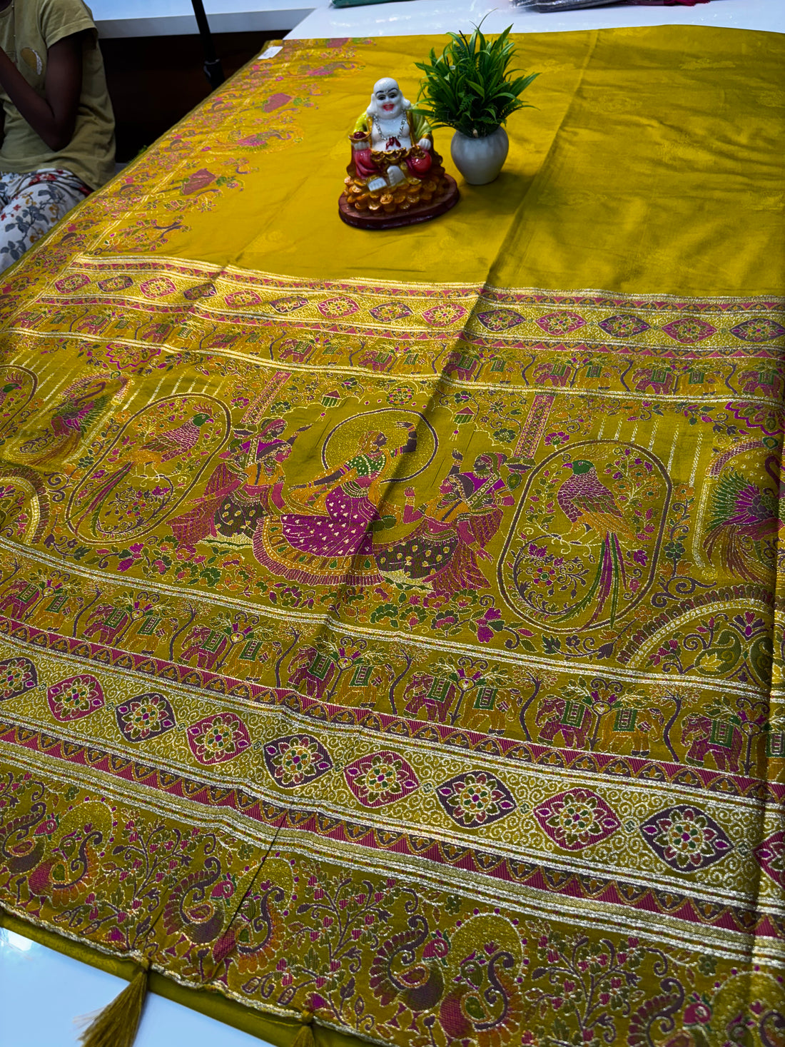 Premium Semi Silk Saree with Pashmina Design & Dancing Doll Concept  Elevate your ethnic wardrobe with this exquisite premium semi silk saree, beautifully