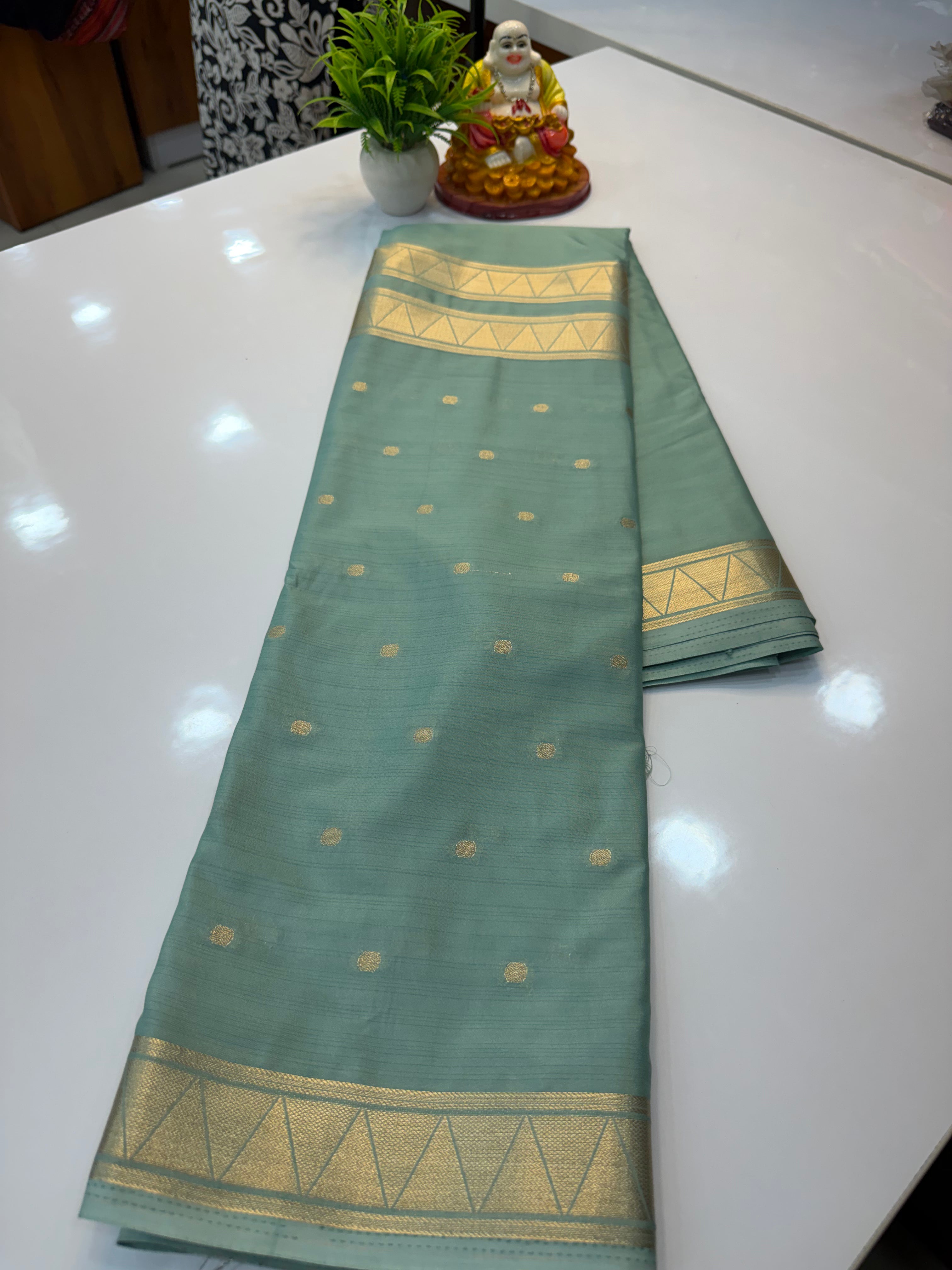 Mysore Crepe Silk Saree with Half & Half Pattern & Chit Pallu…