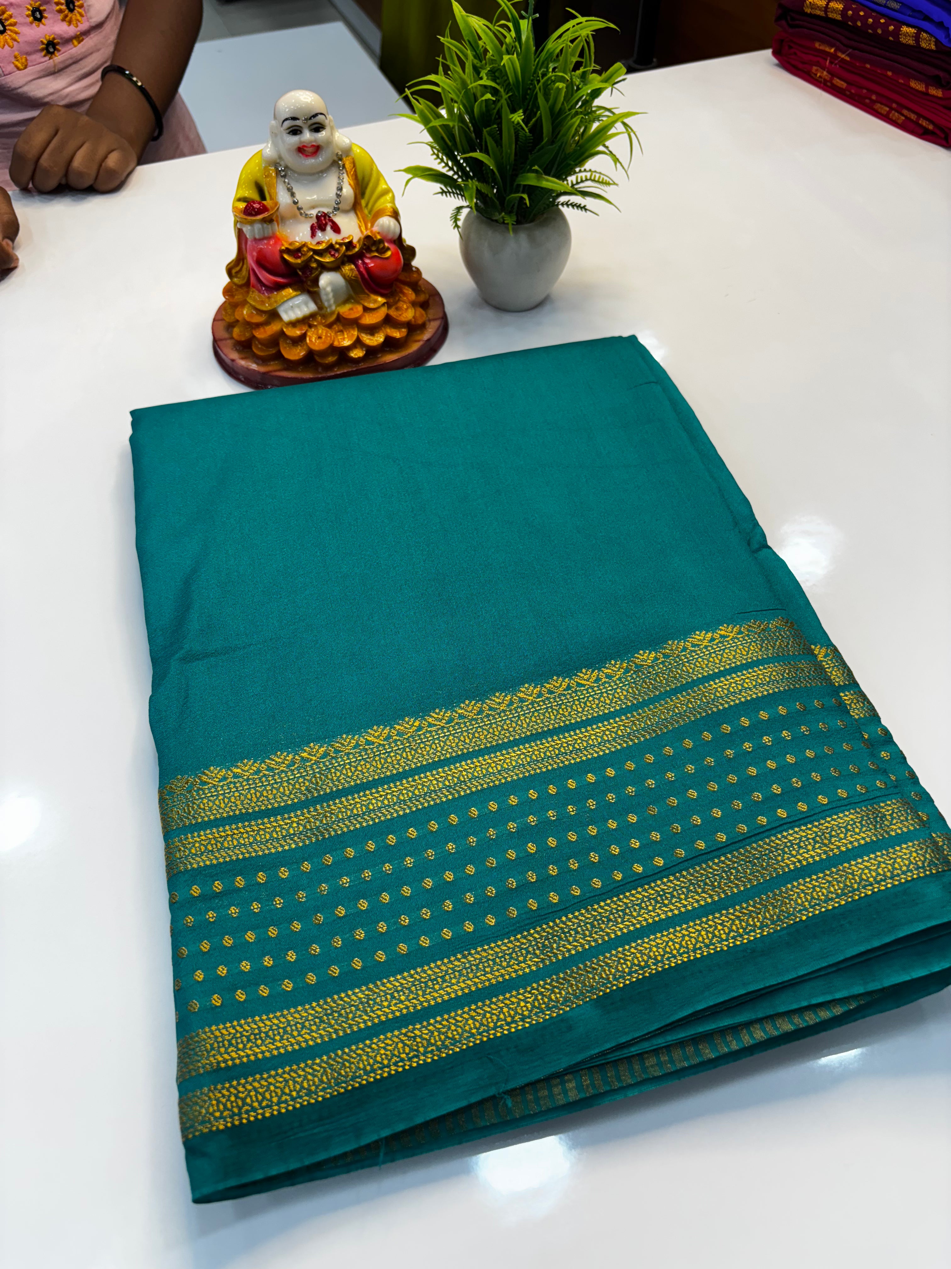 Mysore Crepe Silk Saree with Bindhi Border