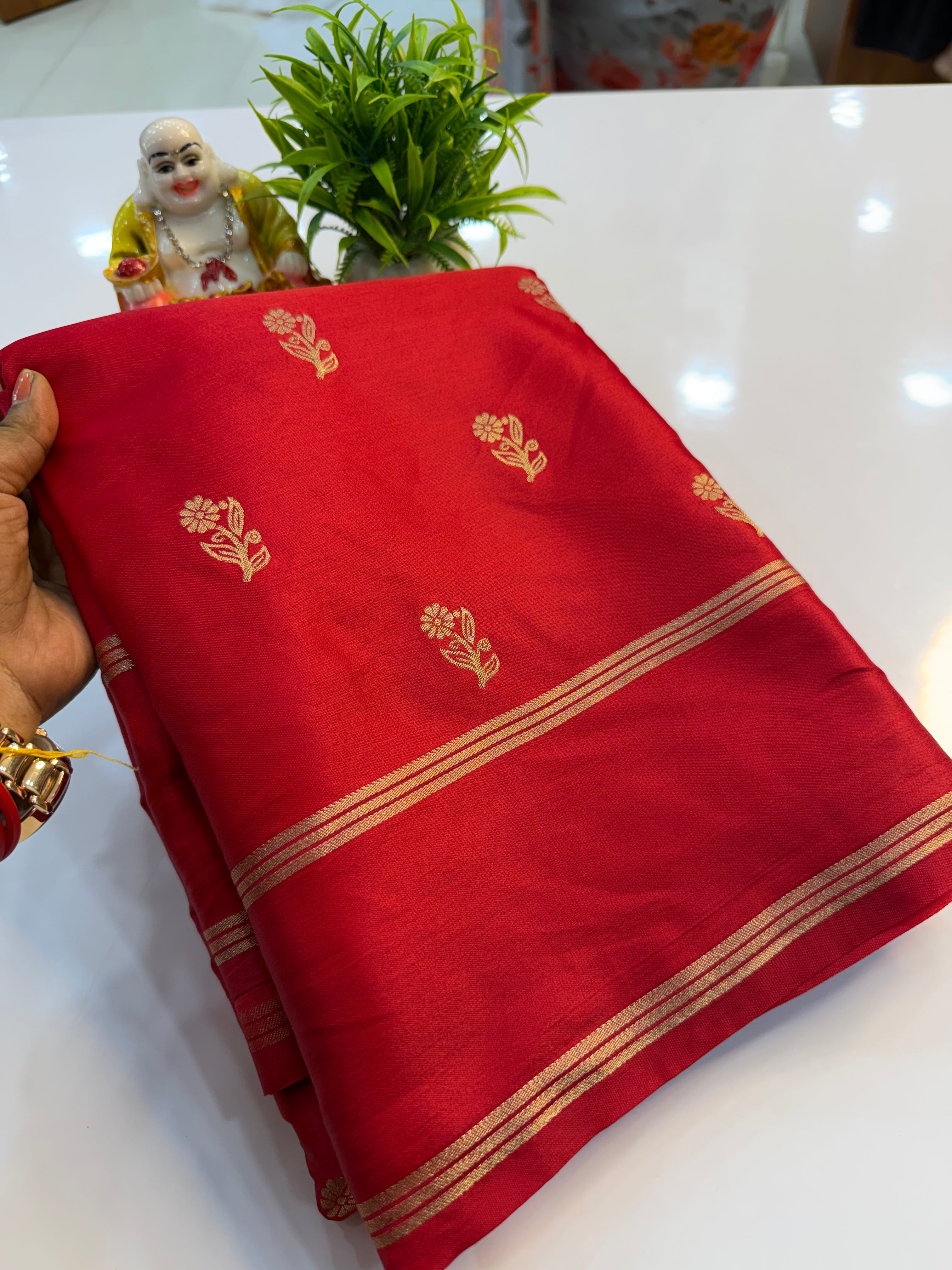 Premium Gajji Silk Saree with Buttas & Rich pallu ….