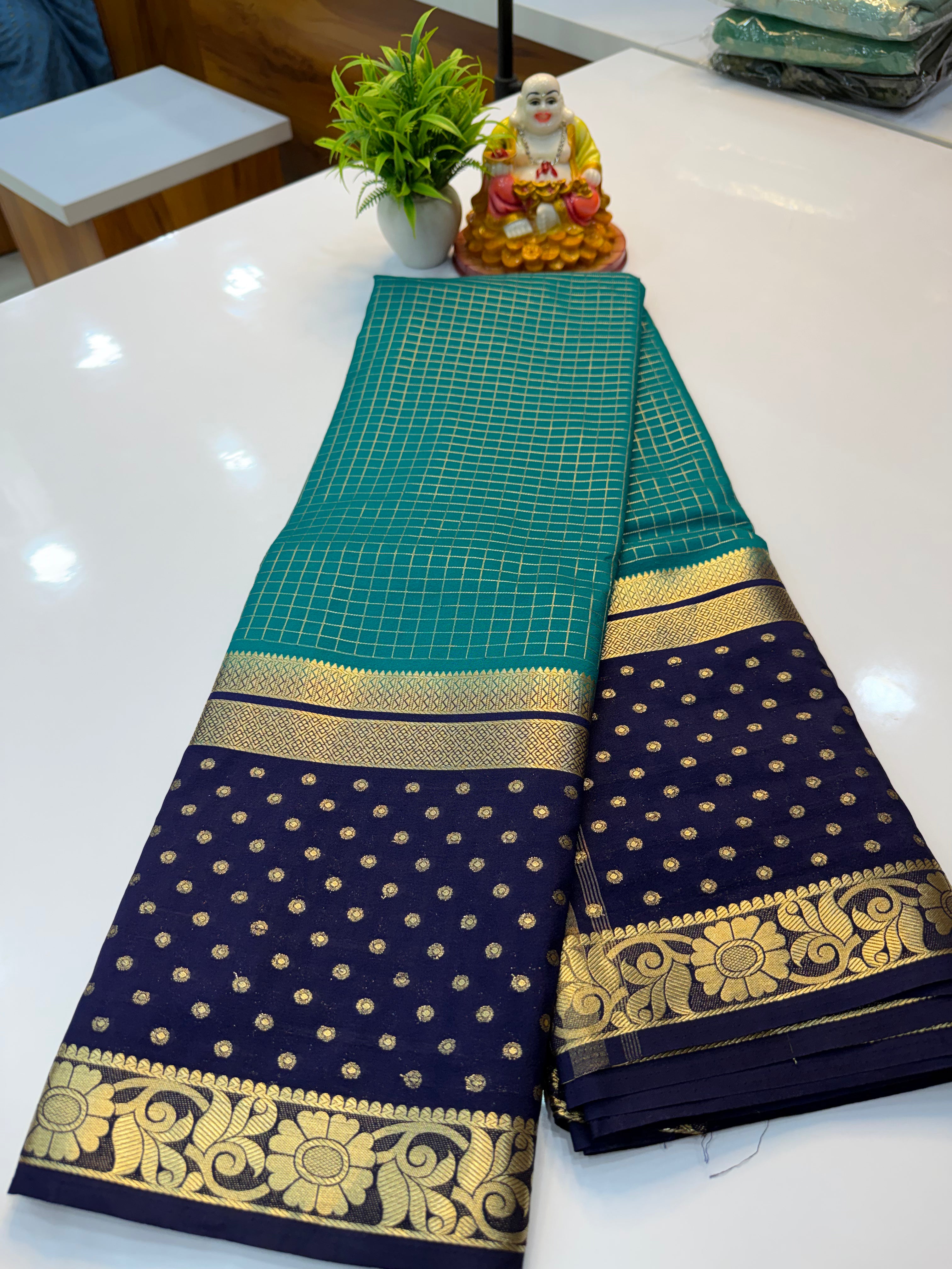 Premium Mysore Crepe Silk Saree with Checks & Bindhi Border…