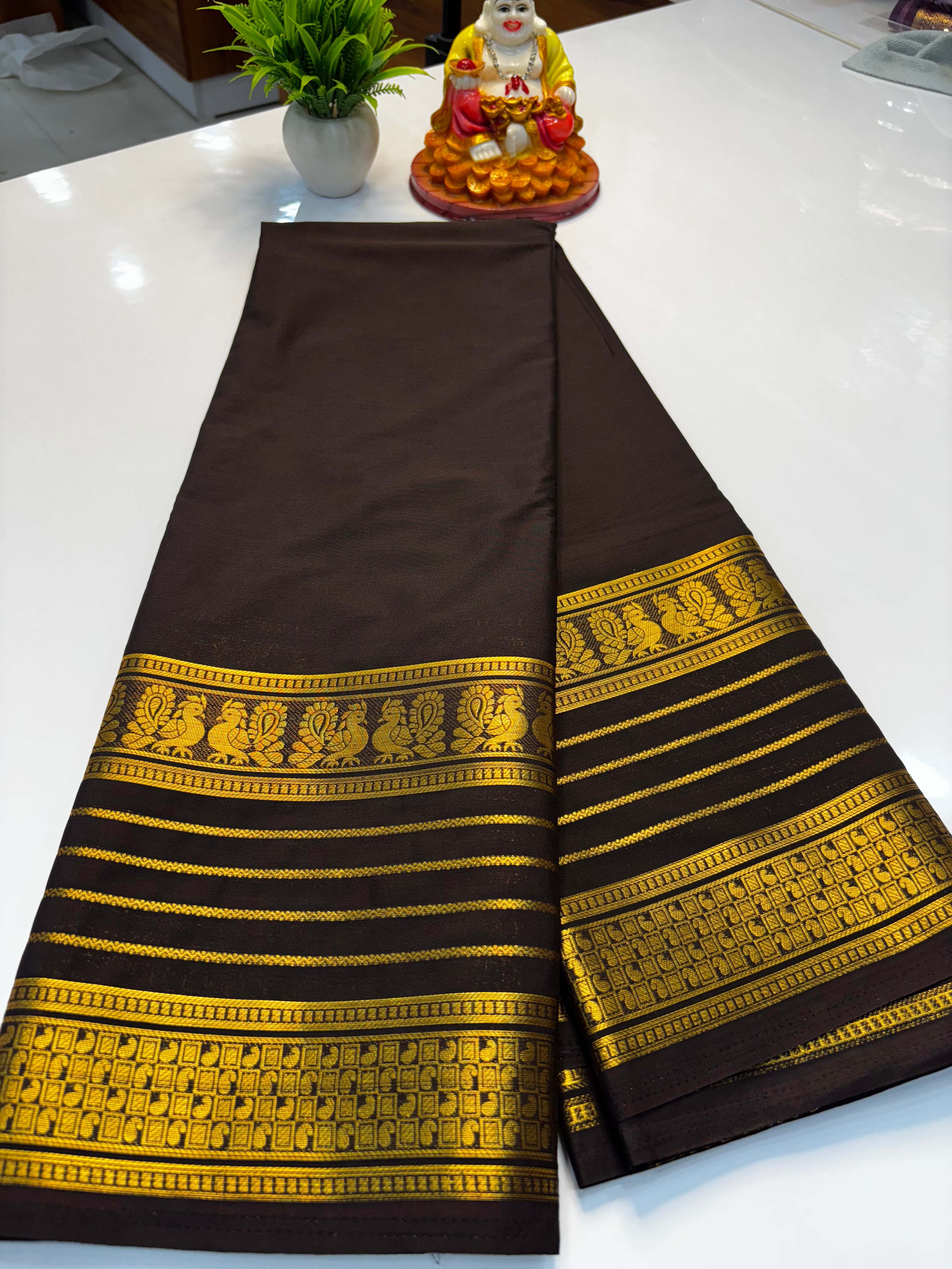 Mysore Crepe Silk Saree with Peacock Border & Rich Pallu
