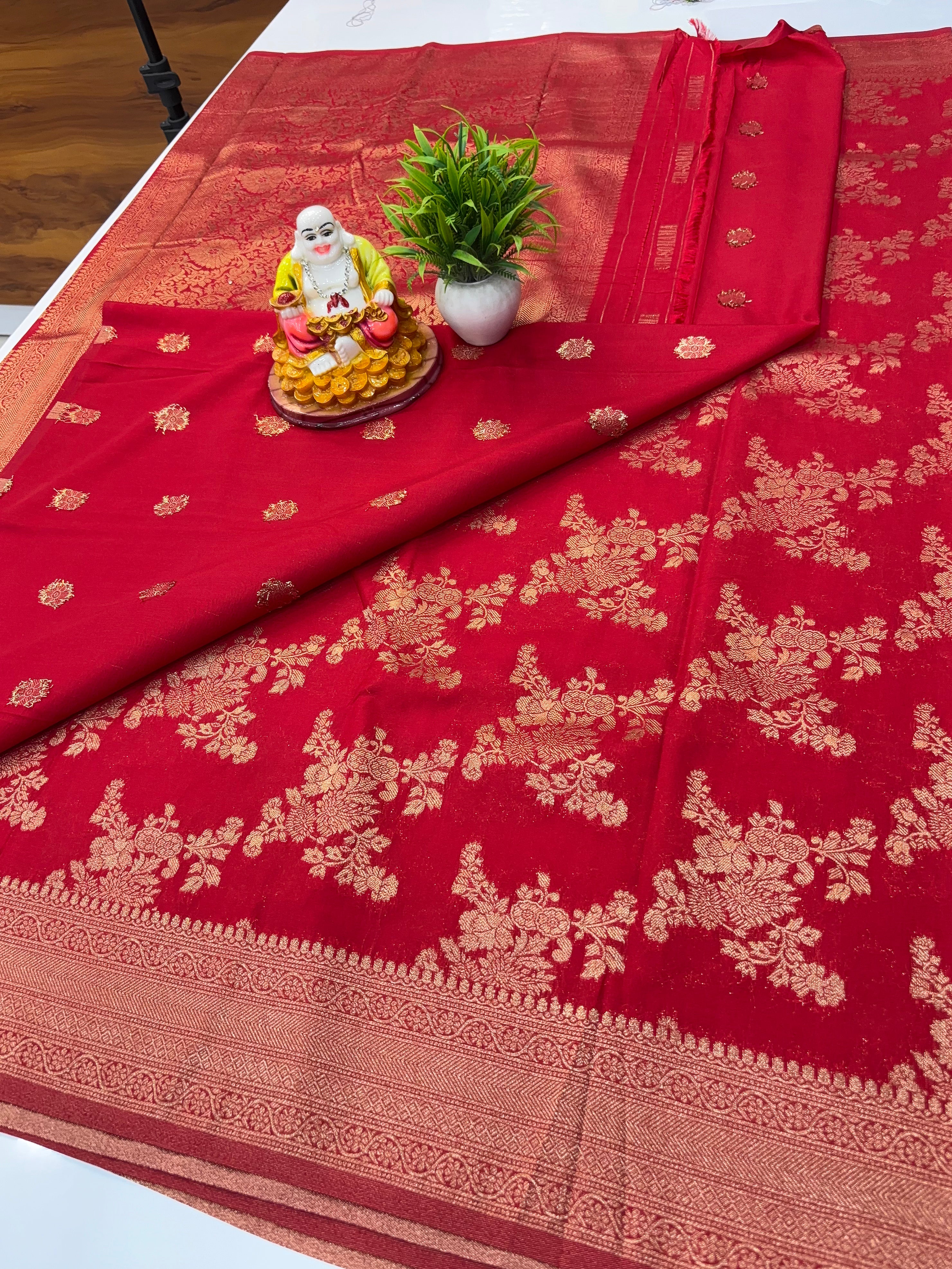 🌿 Georgette Saree with Jaal Pattern | Rich Pallu & Butta Blouse