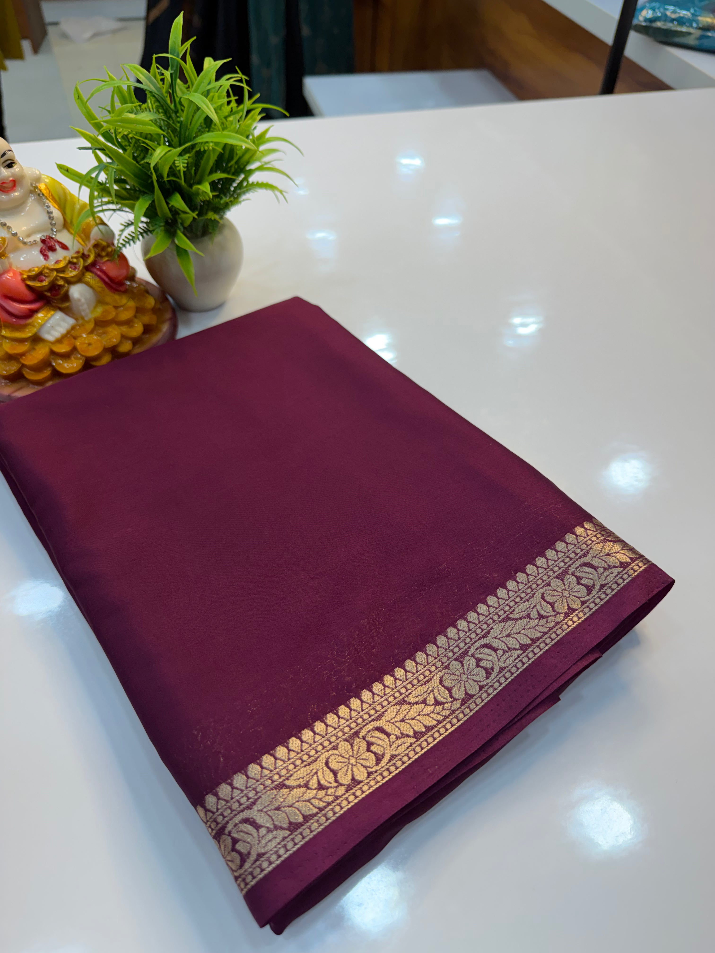 Mysore Crepe Silk Saree with Small Border & Chit Pallu…..