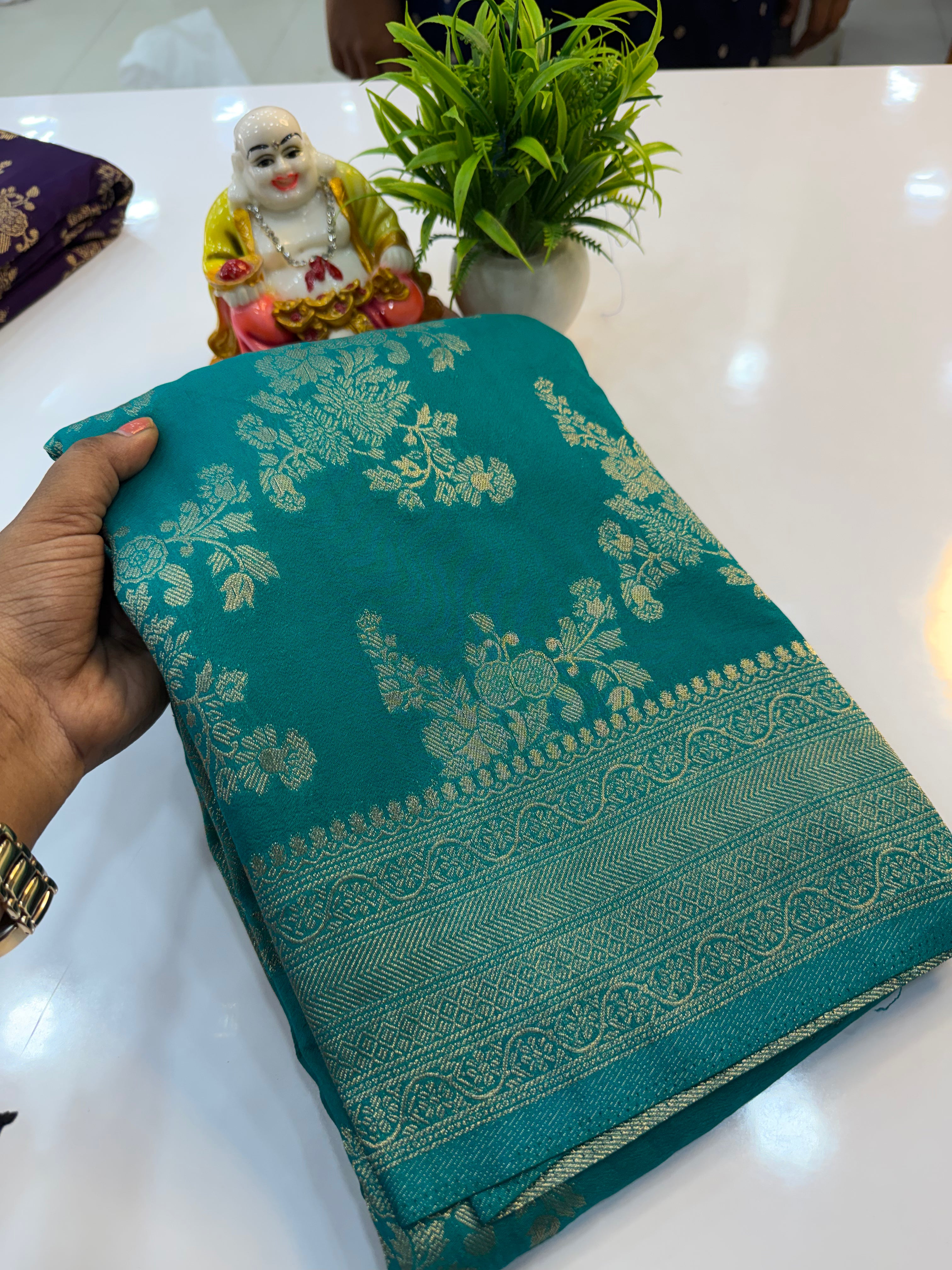 Premium Georgette Saree with Jaal Pattern | Rich Pallu & Butta Blouse…
