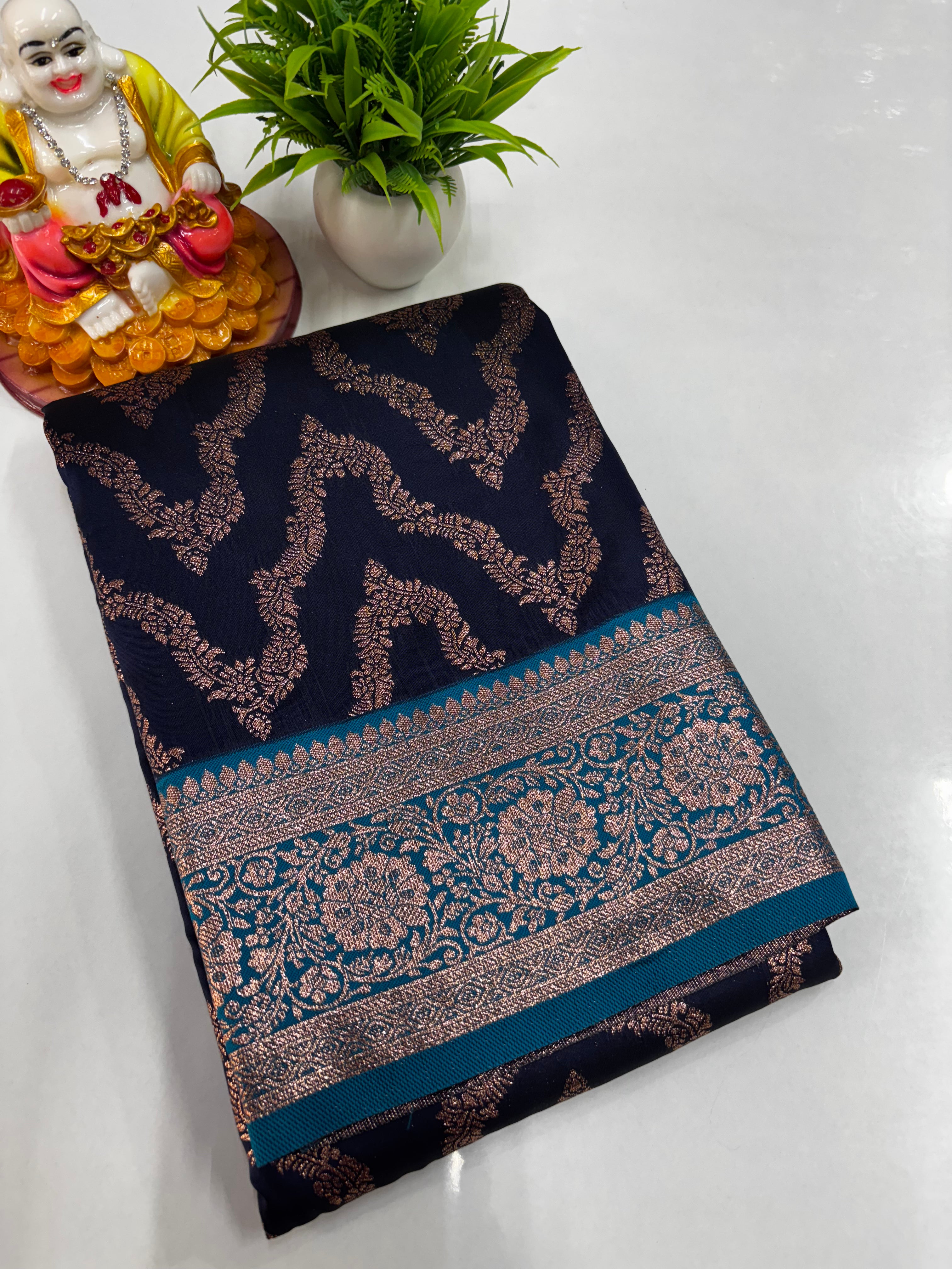 Elegant Saree with Necklace Design & Rich Shiny Pallu | Padmavathi Silks and Sarees